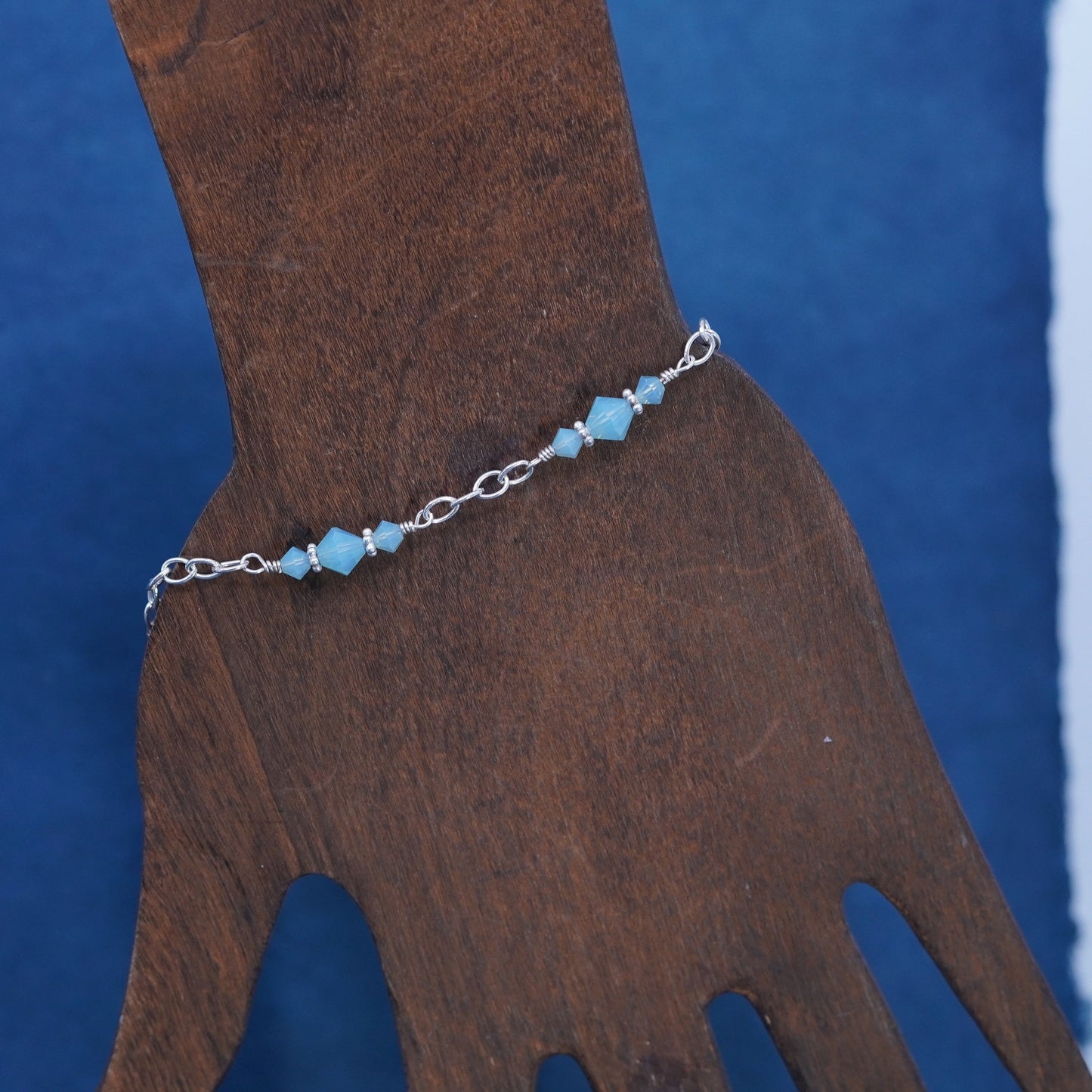 Sterling silver handmade bracelet, 925 circle chain with prehnite beads