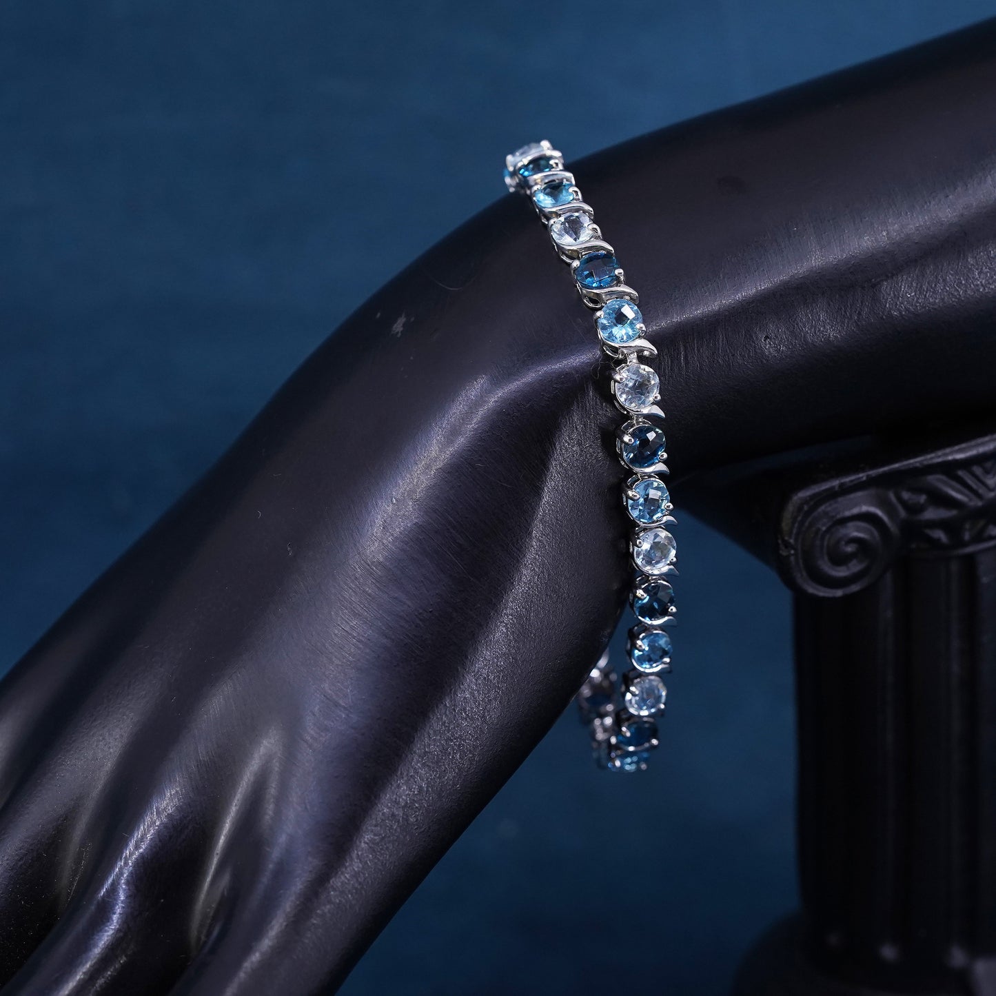 7", vintage Sterling 925 silver tennis bracelet with blue topaz