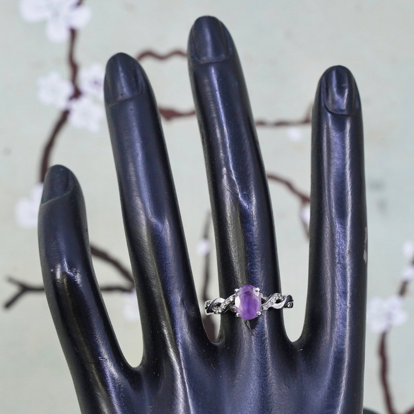 Size 7.5, vintage Sterling 925 silver handmade ring with amethyst and cz