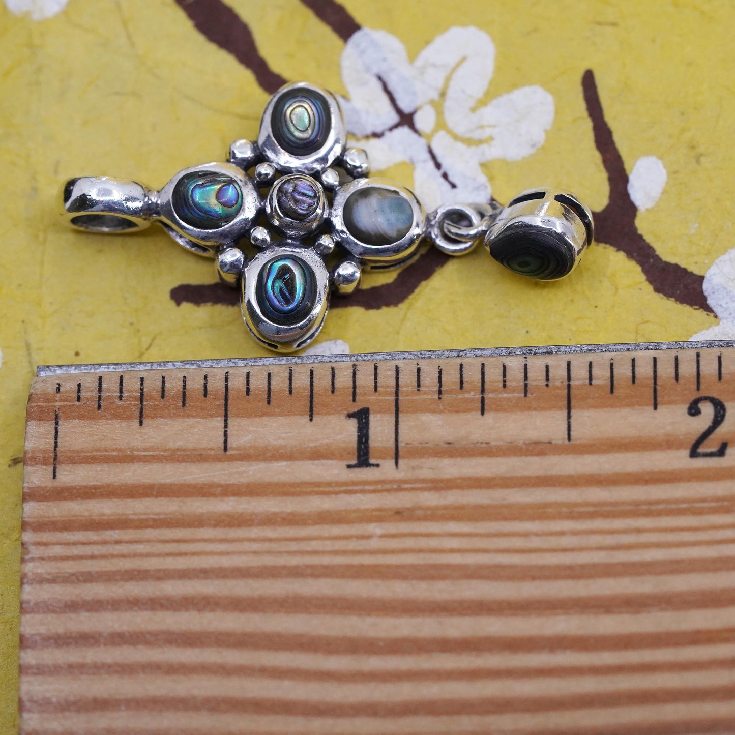 Vintage Sterling 925 silver handmade floral pendant with abalone inlay
