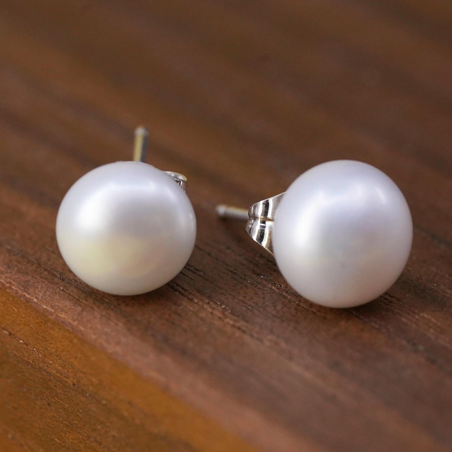 8mm, Vintage 925 Sterling silver handmade studs earrings white pearl