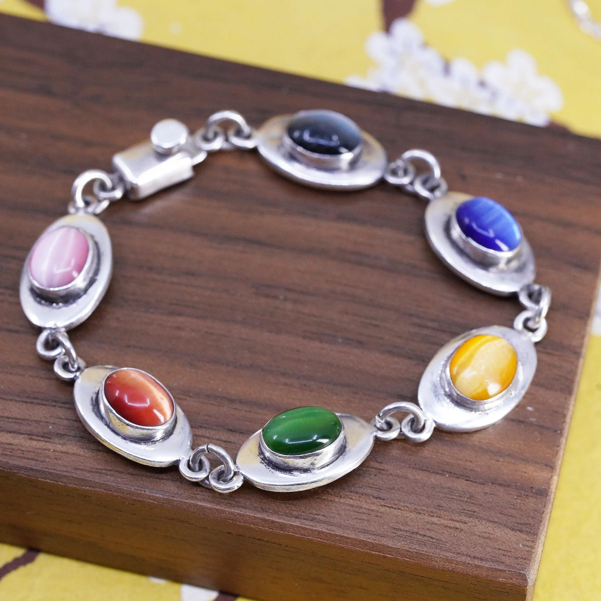 7", Mexican Taxco Sterling 925 silver bracelet multi color oval cat’s eye
