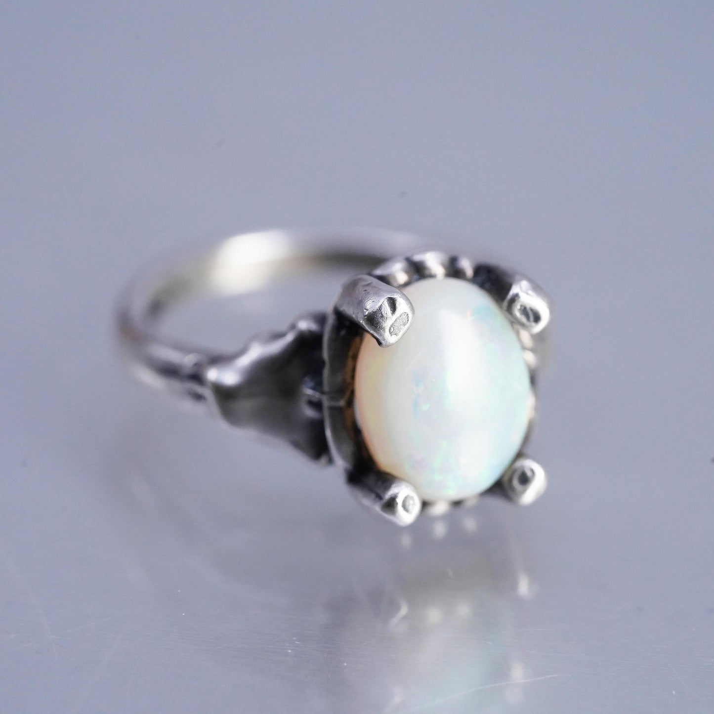 Size 3.25, vintage southwestern Sterling 925 silver handmade ring with opal