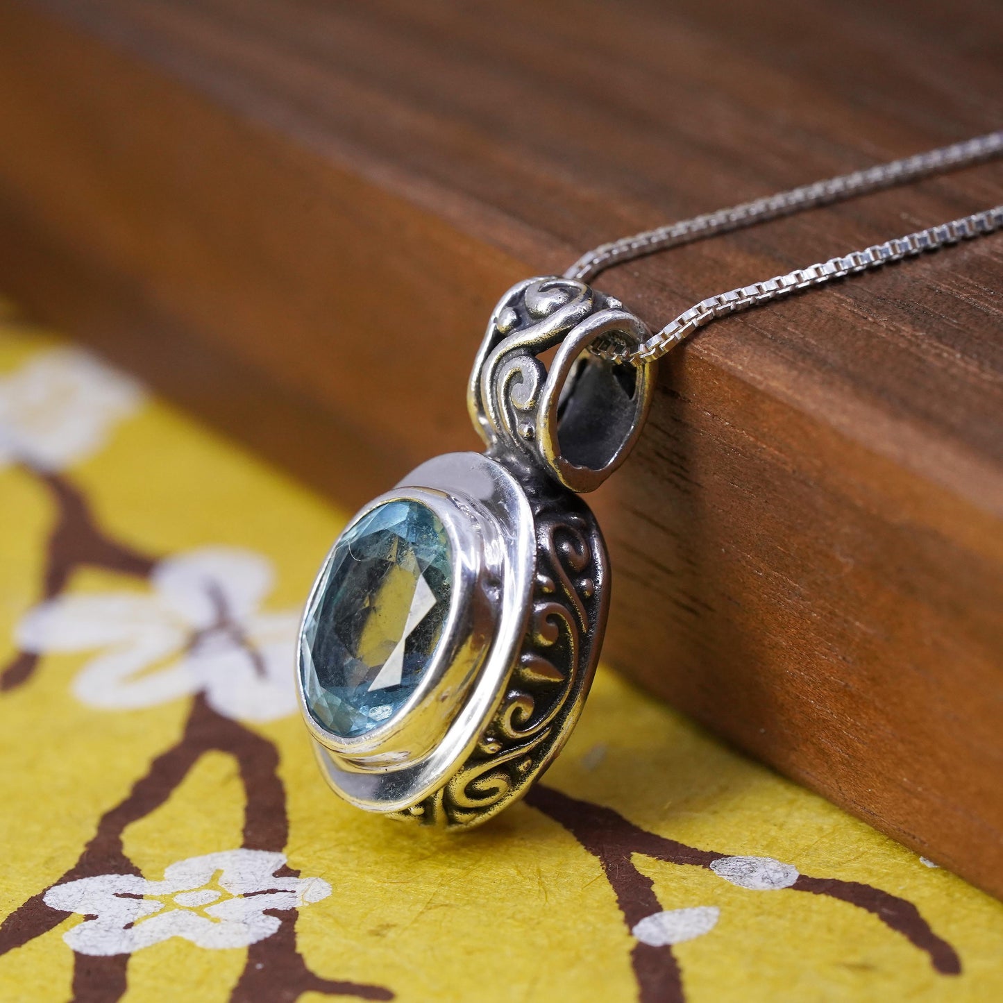 16”, Vintage Sterling silver necklace, 925 box chain oval blue topaz pendant