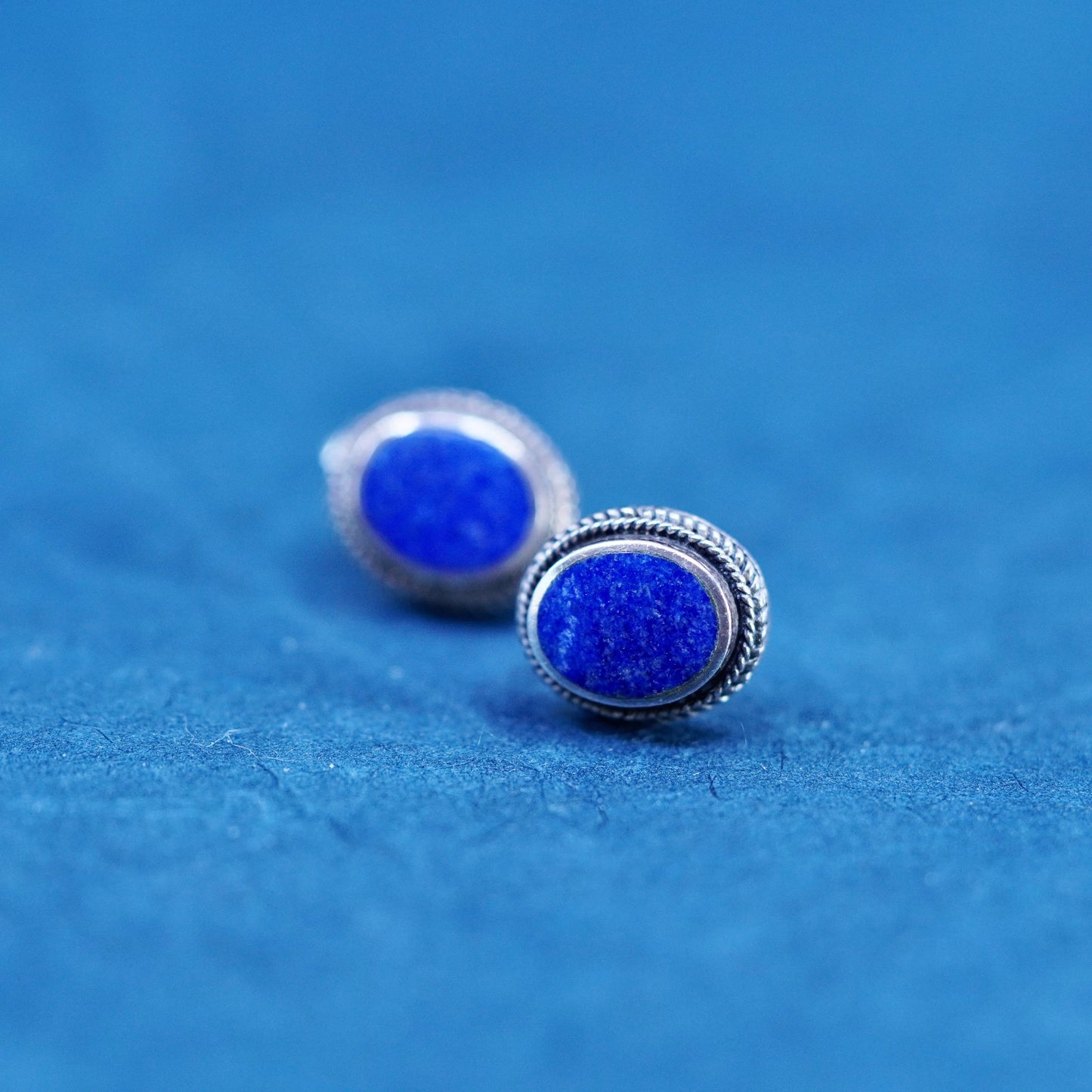 Vintage sterling silver handmade earrings, 925 oval studs lapis lazuli cable