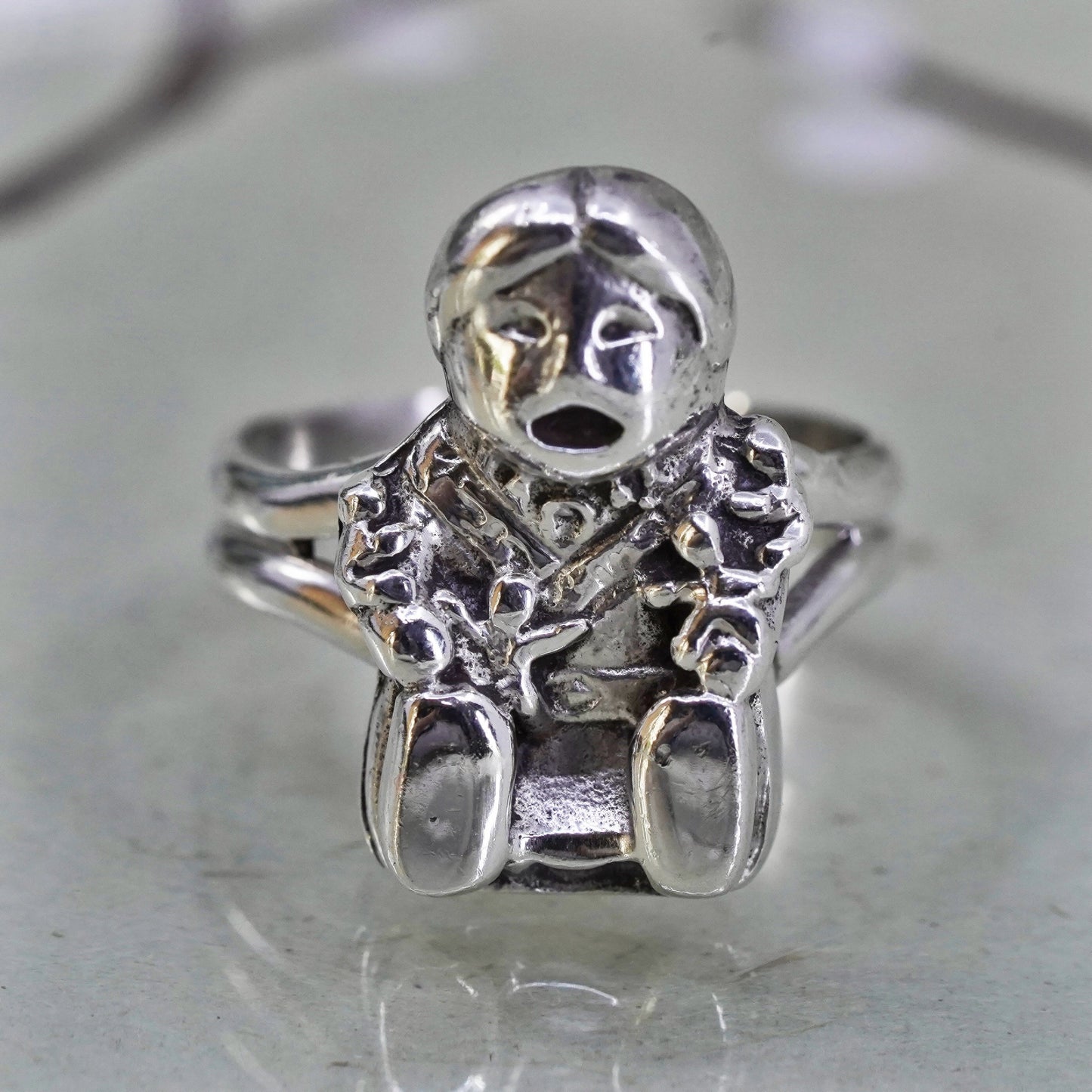 Size 6, Carol Felley Storyteller Southwest Native American Sterling Silver Ring