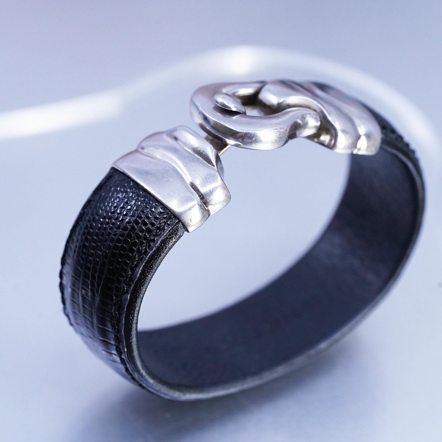 5.5", Industria Argentina Sterling 925 Silver Bracelet, Lizard Leather bangle