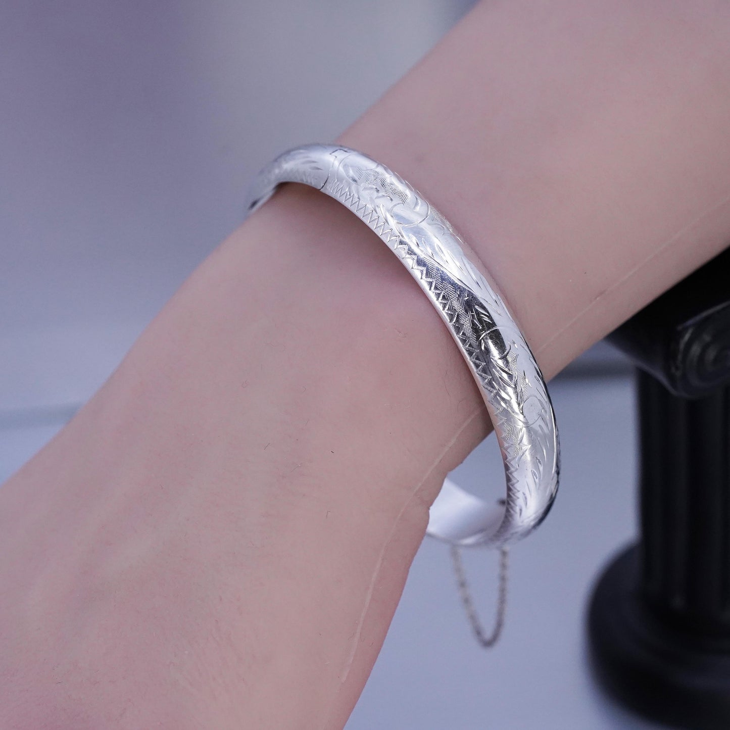 7.25”, Vintage Sterling 925 silver handmade bracelet, textured hinged bangle