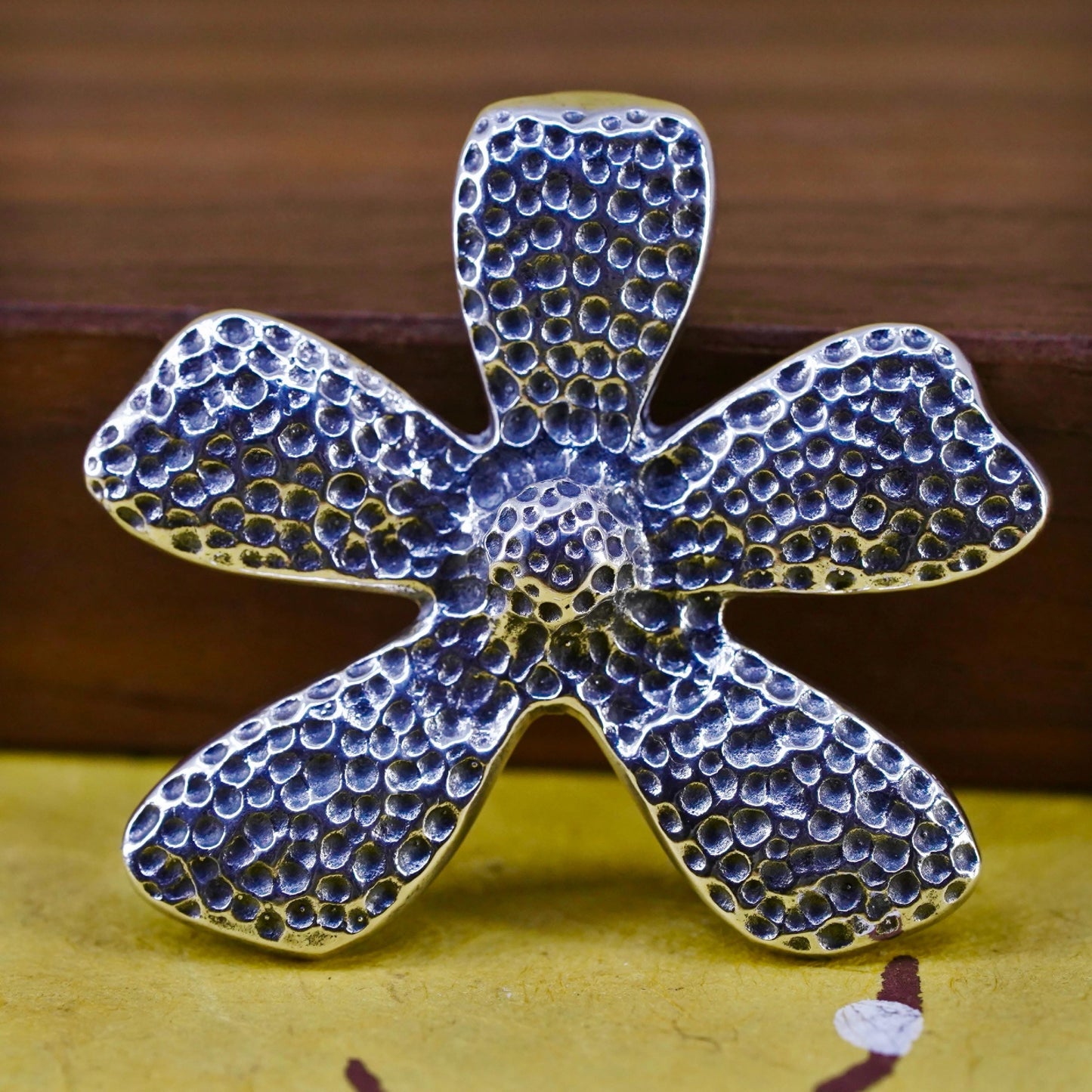 Vintage Silpada Daisy Hammered Flower 925 Sterling Silver Signed Pendant S1101