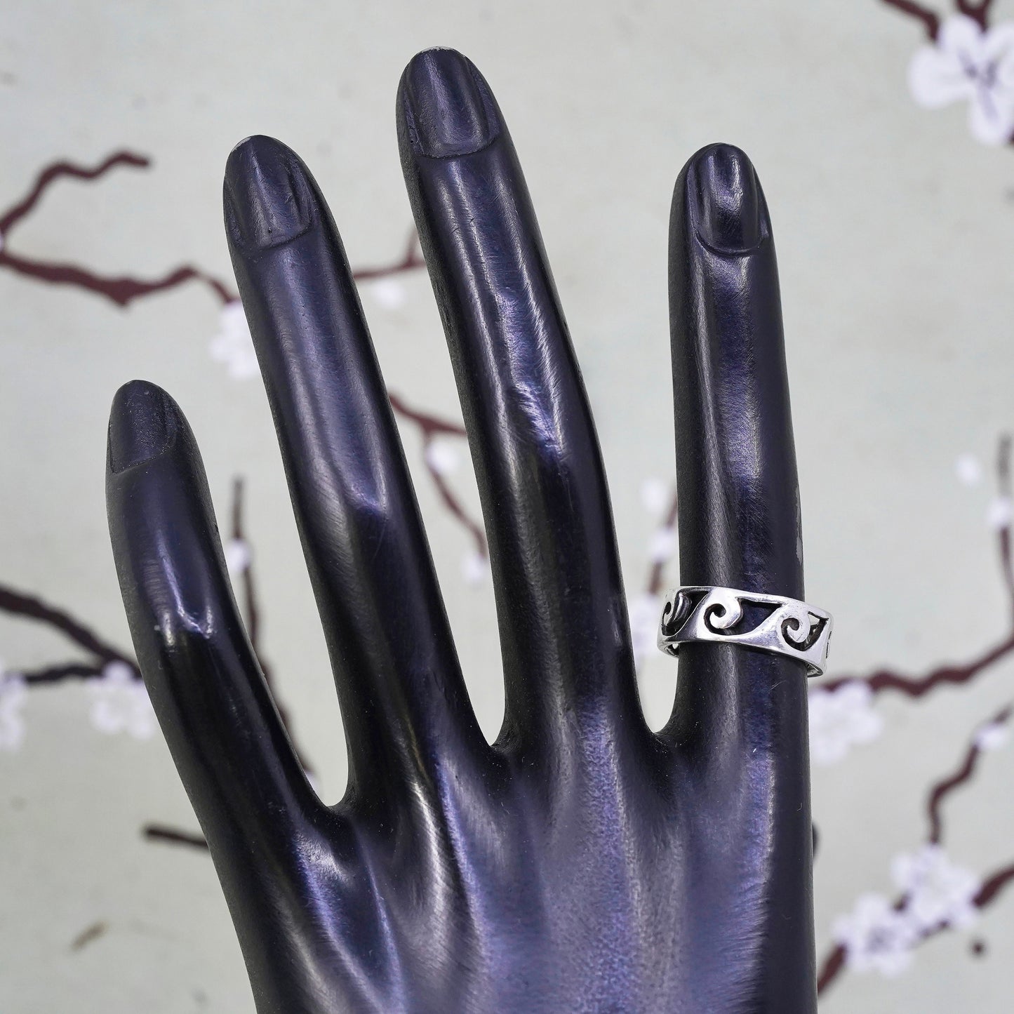 Size 5.5, vintage Mexico Sterling silver handmade ring, wavy 925 band