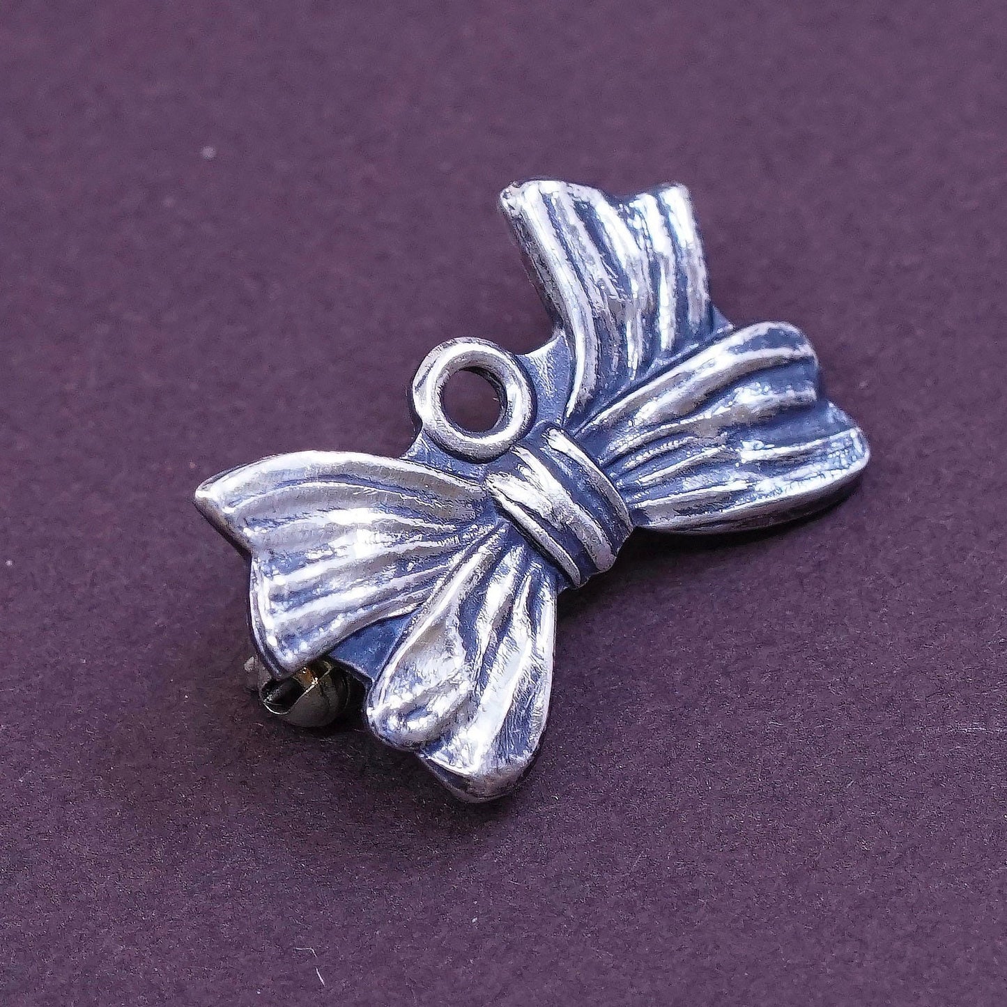 Vintage handmade sterling 925 silver bow ribbon tie shaped brooch, stamped sterling