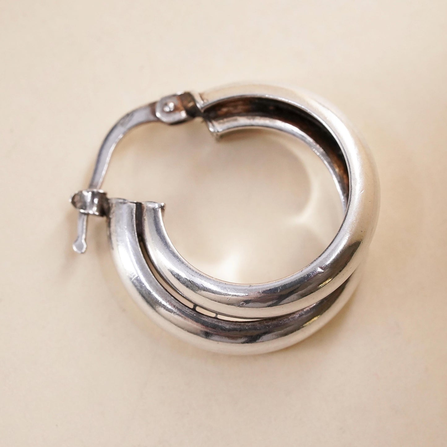 0.75", Vintage sterling silver single earring, fashion minimalist entwined hoop