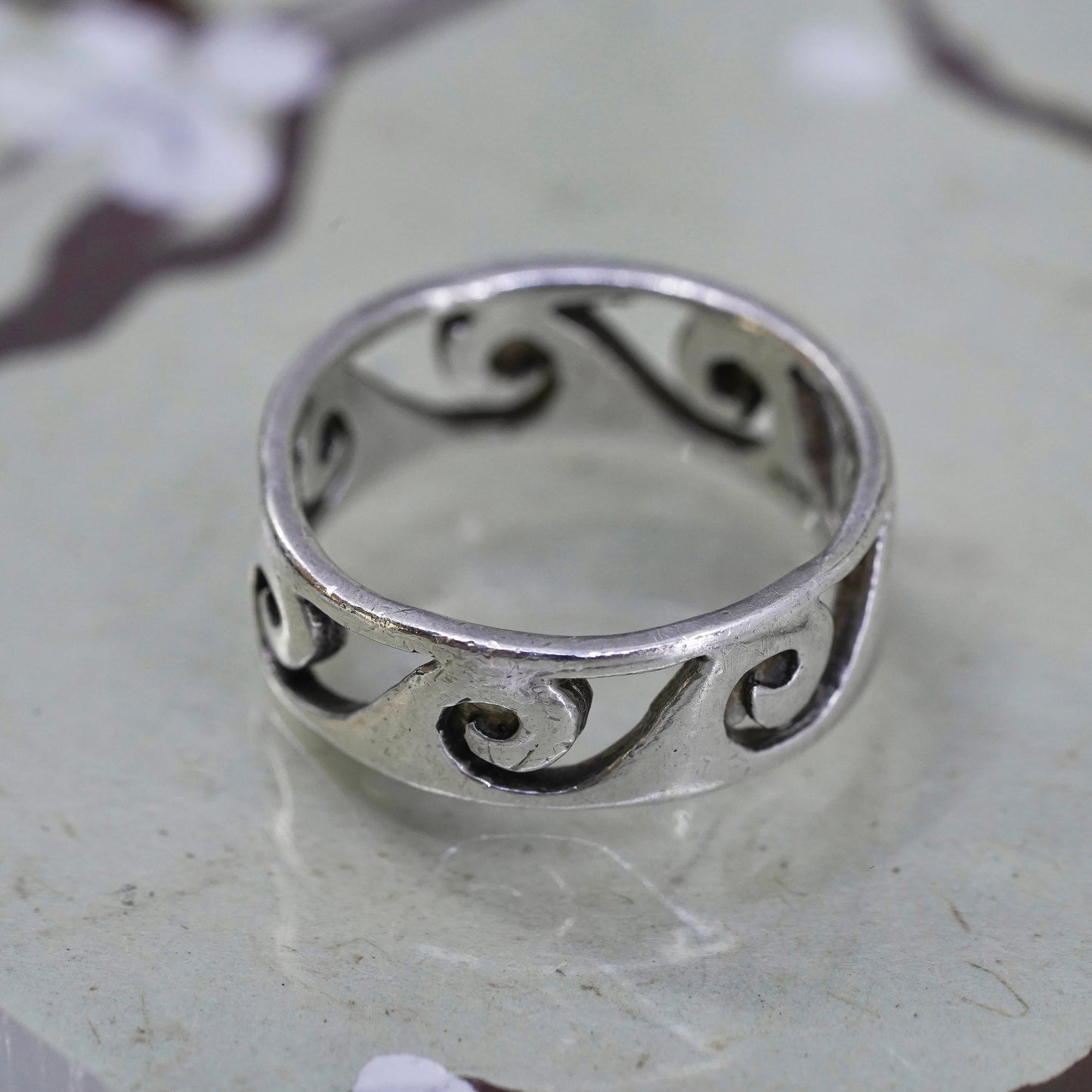 Size 5.5, vintage Mexico Sterling silver handmade ring, wavy 925 band