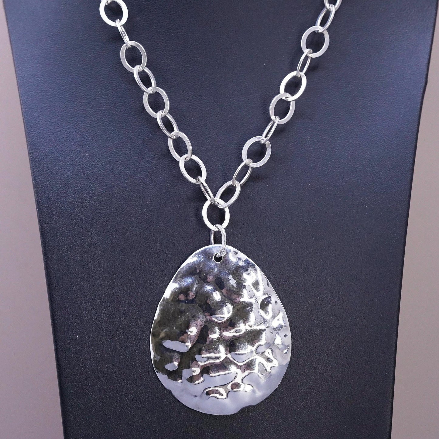 18", VTG sterling silver 925 necklace, textured teardrop pendant circle chain