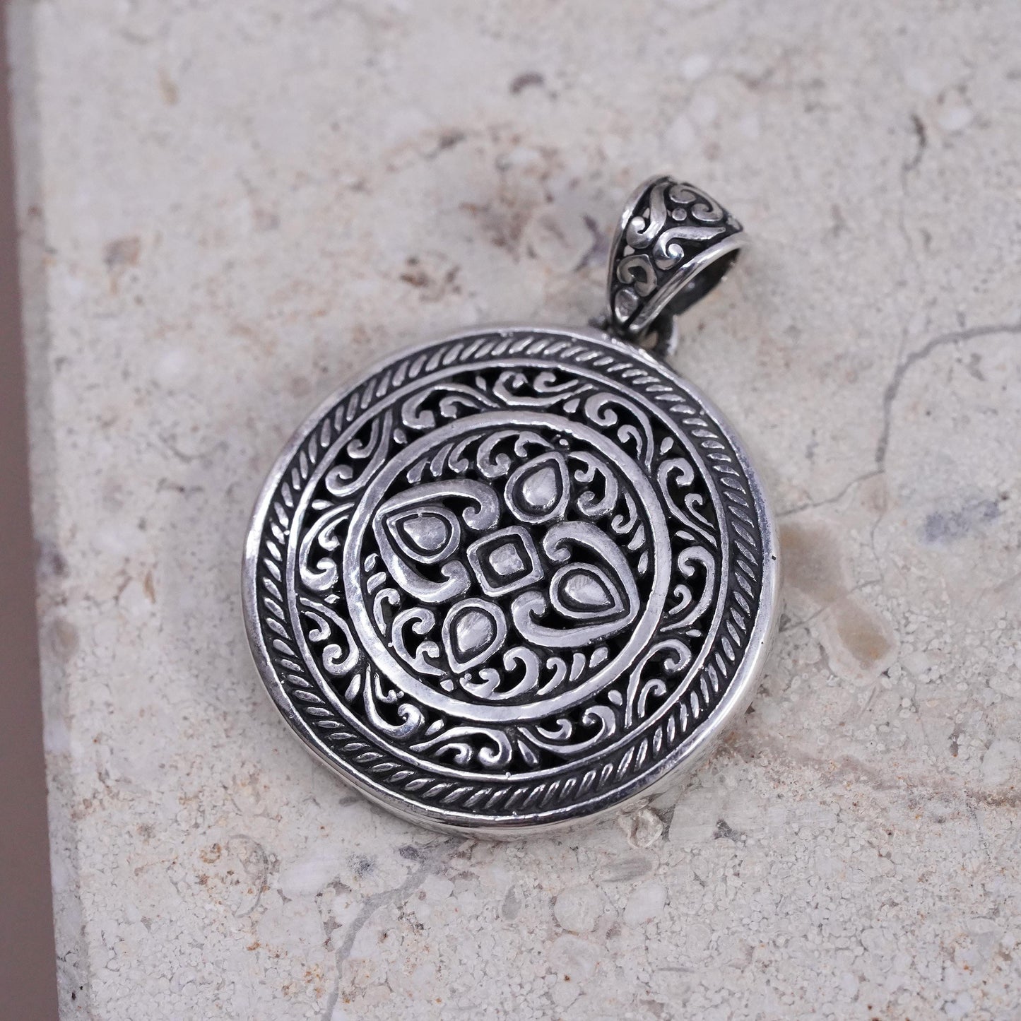 Vintage Sterling silver handmade pendant, 925 filigree circle charm