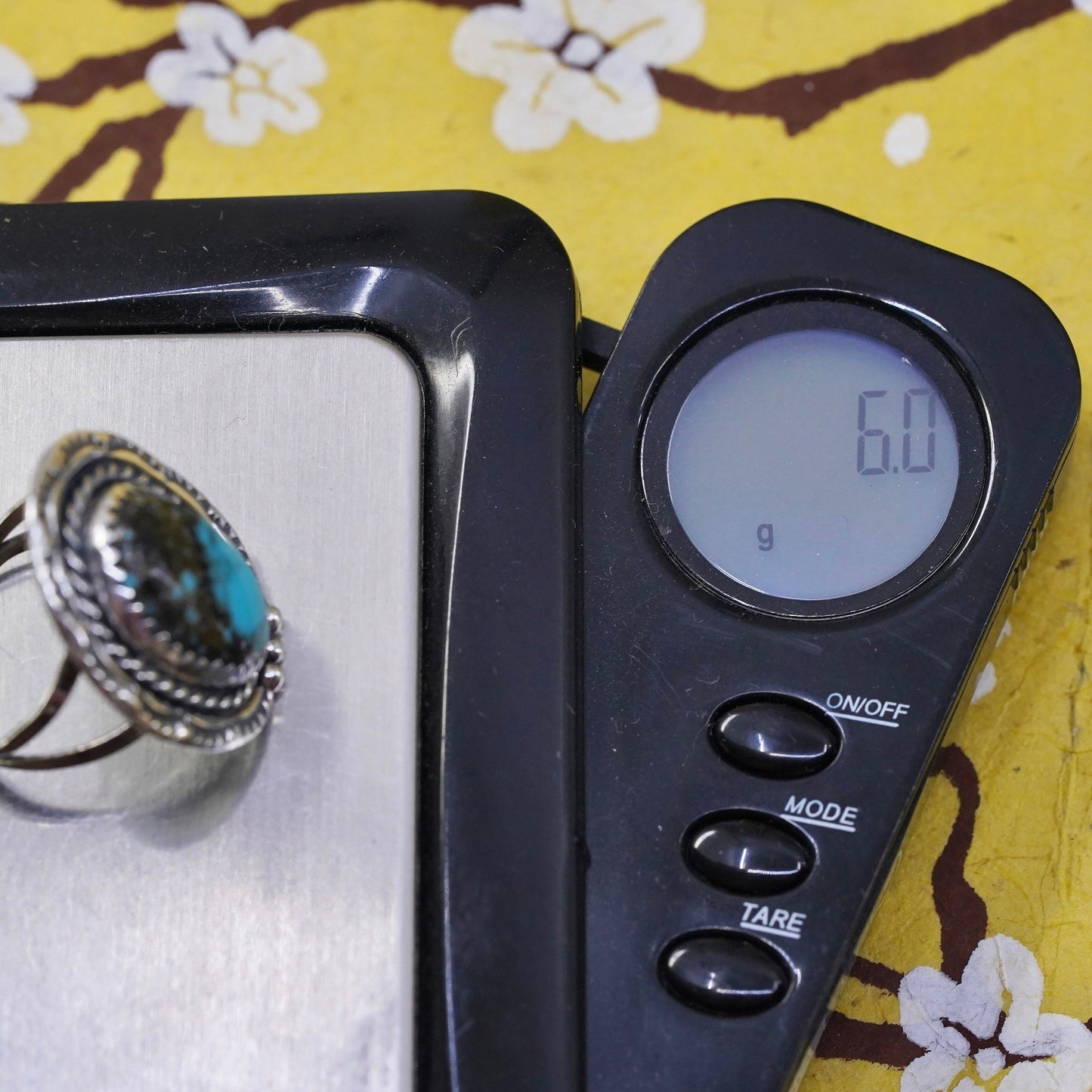 Size 6, vintage Native American Sterling 925 silver ring w/ teardrop turquoise