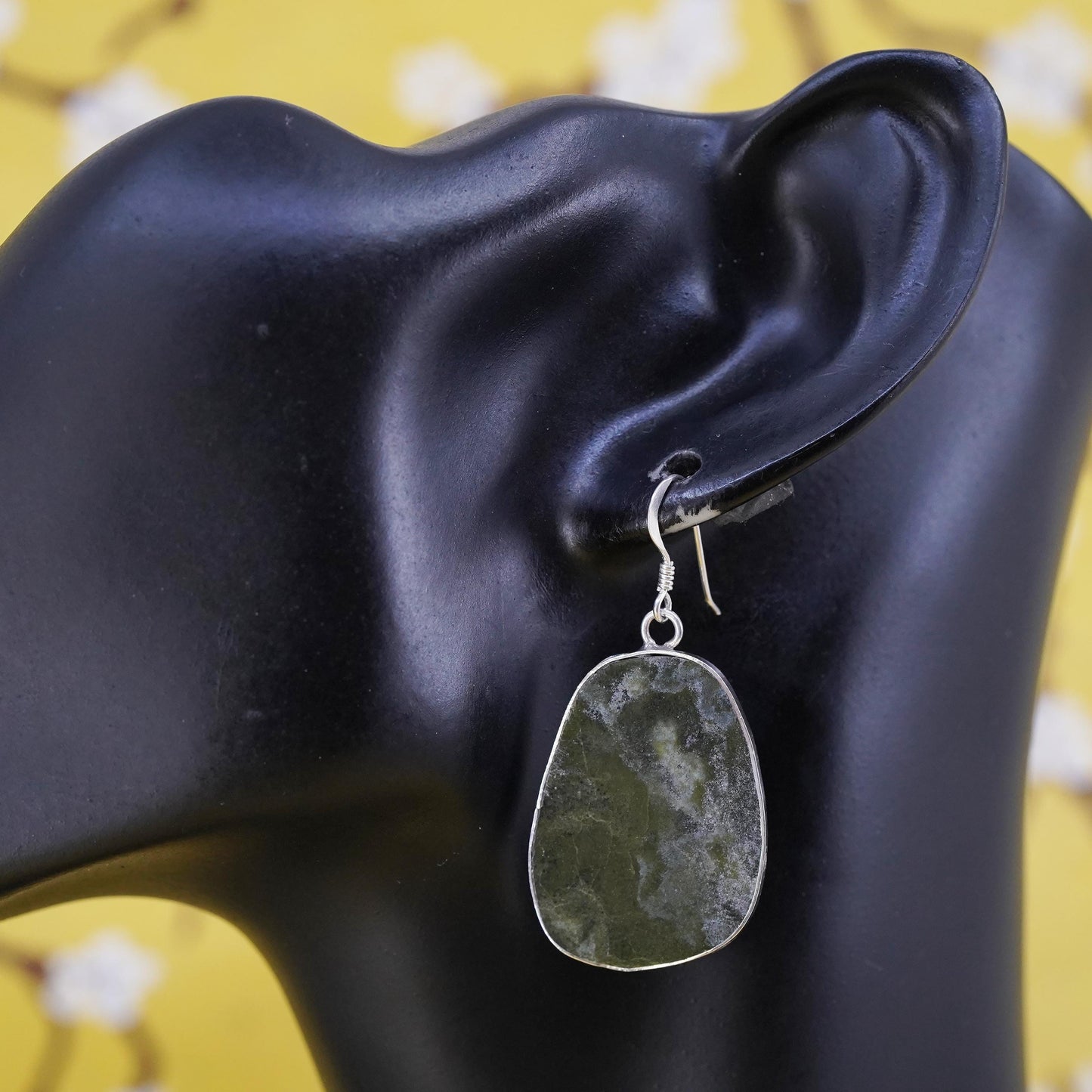 Vintage sterling 925 silver handmade earrings with jadeite nugget