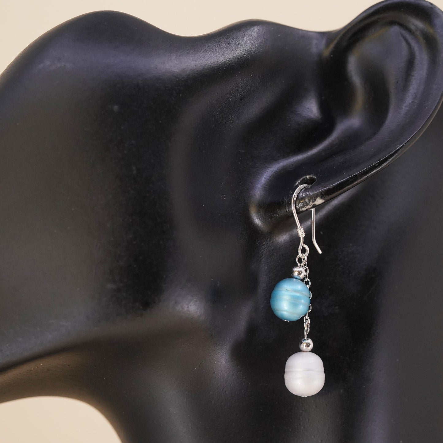 Vintage sterling silver 925 handmade single earring with blue and white pearl