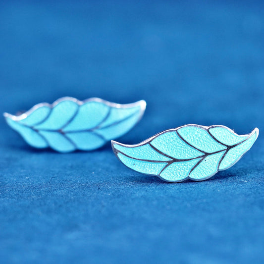 taxco Sterling 925 silver screw back leafy earrings with blue enamel inlay