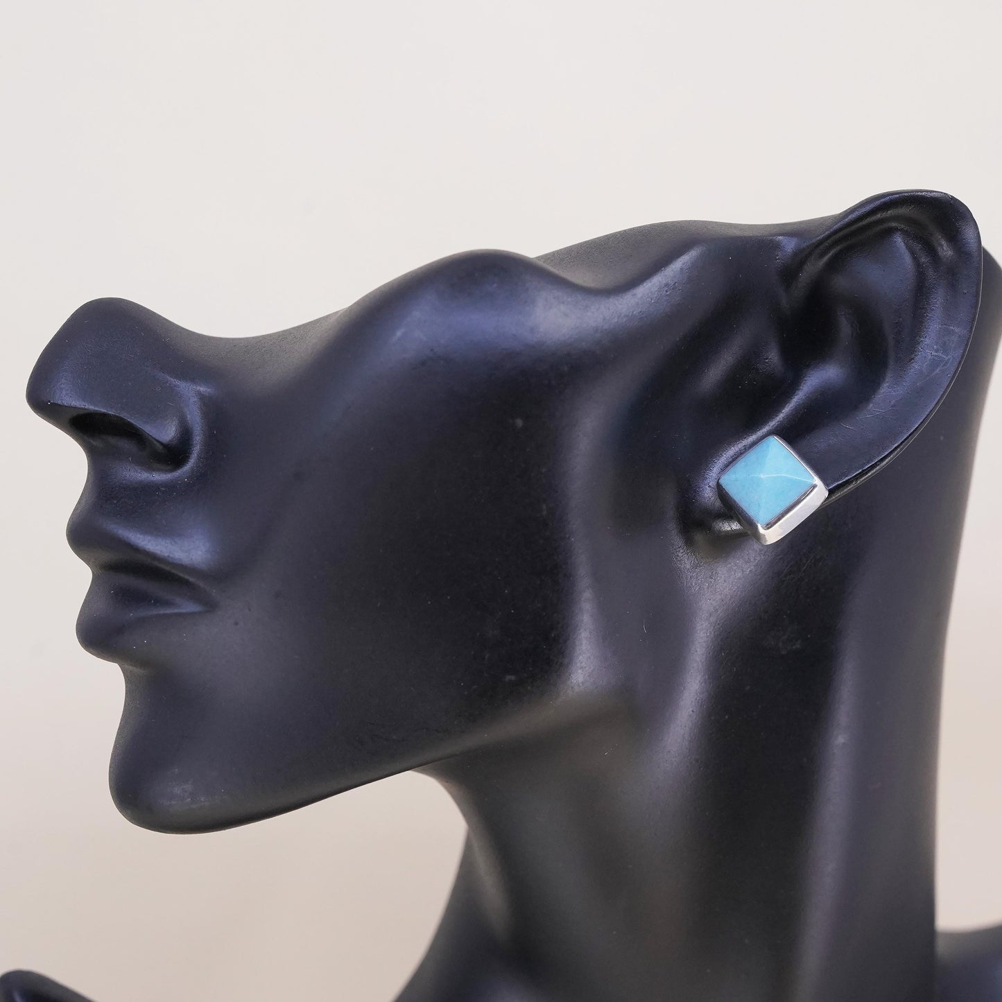 southwestern Mexican Sterling 925 silver stud with turquoise, single earring