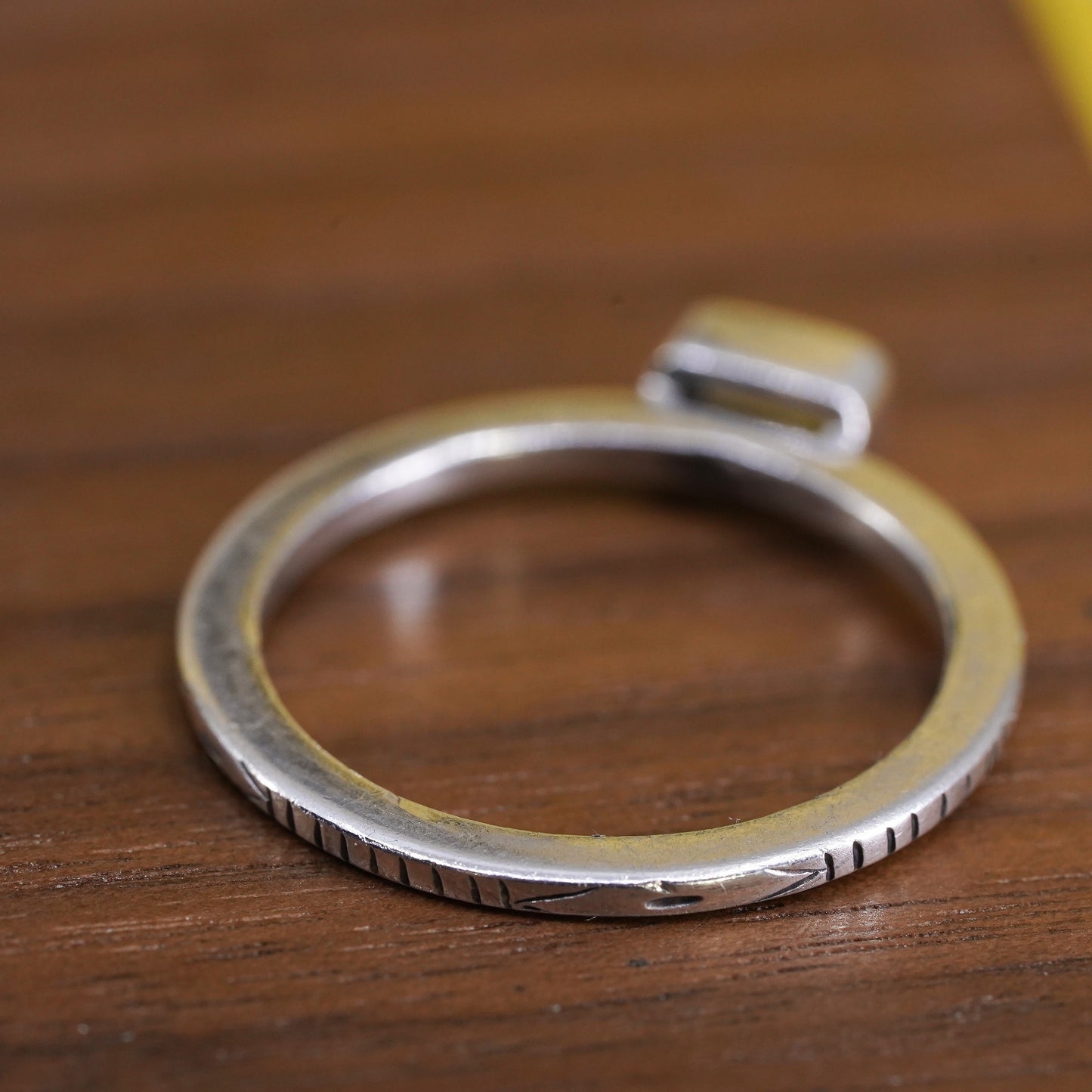size 8.25, VTG Sterling 925 silver handmade ring, stackable band with peridot