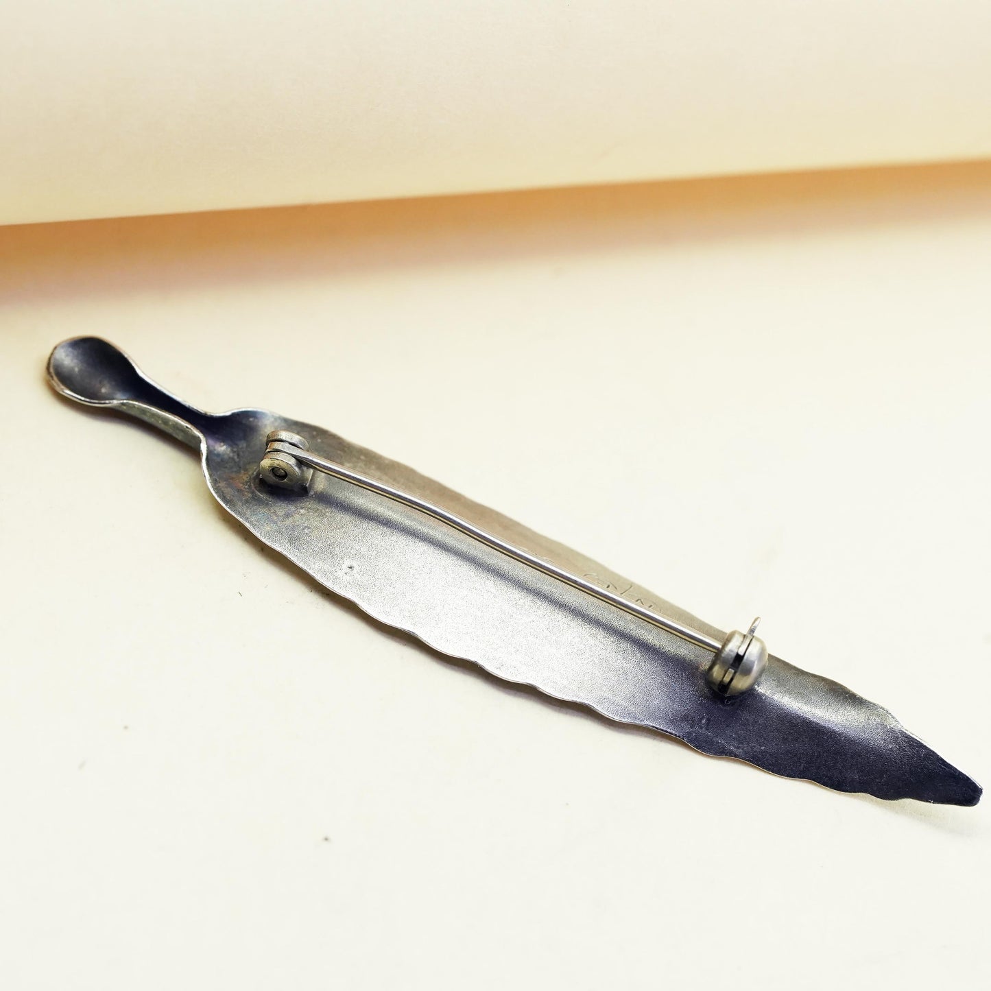 Vintage sterling silver leaf shaped brooch, fine 925 silver brooch