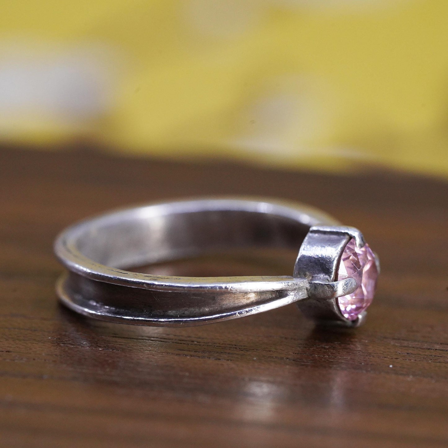 Size 5, vintage Sterling 925 silver handmade ring with pink crystal