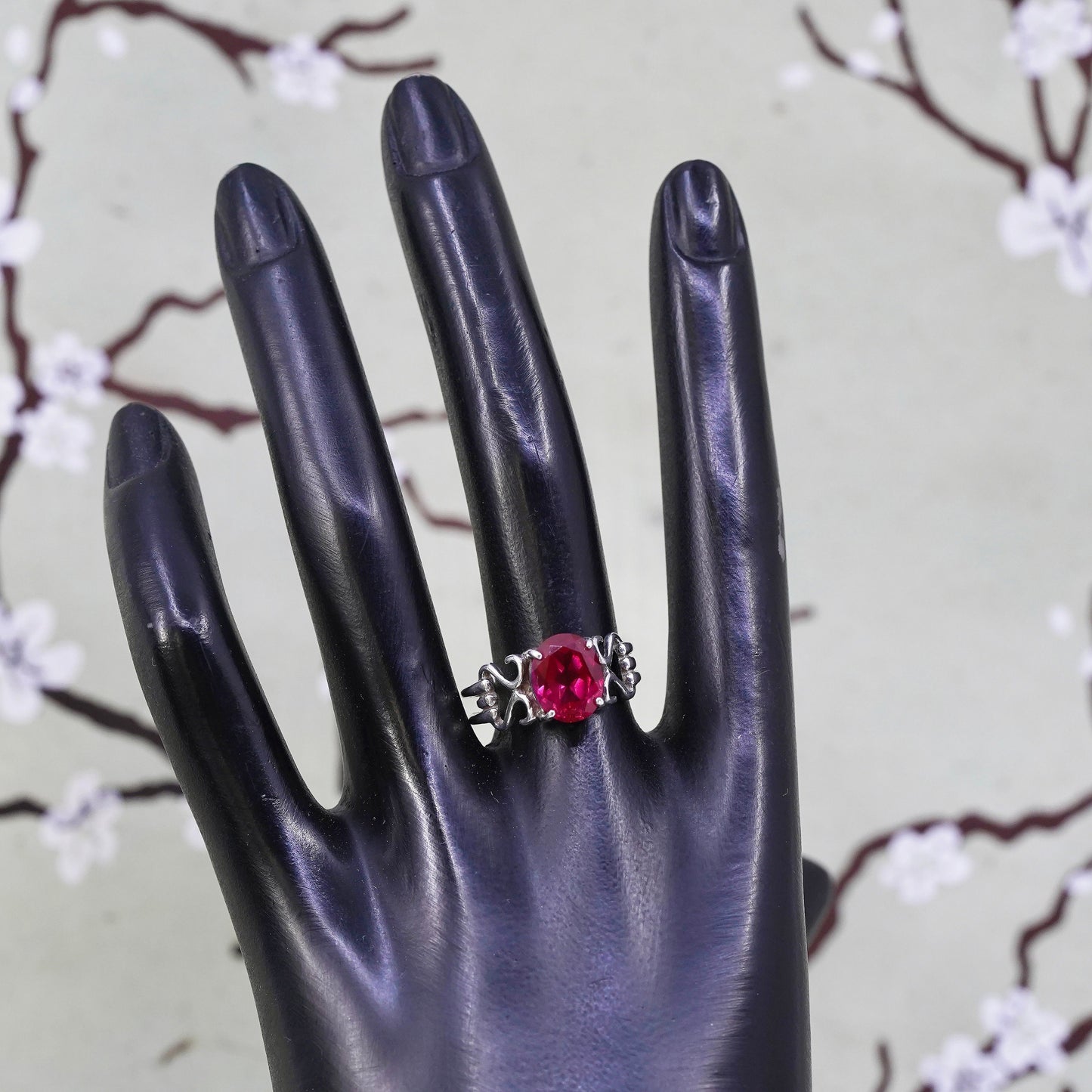 Size 8, Vintage sterling 925 silver handmade ring with ruby