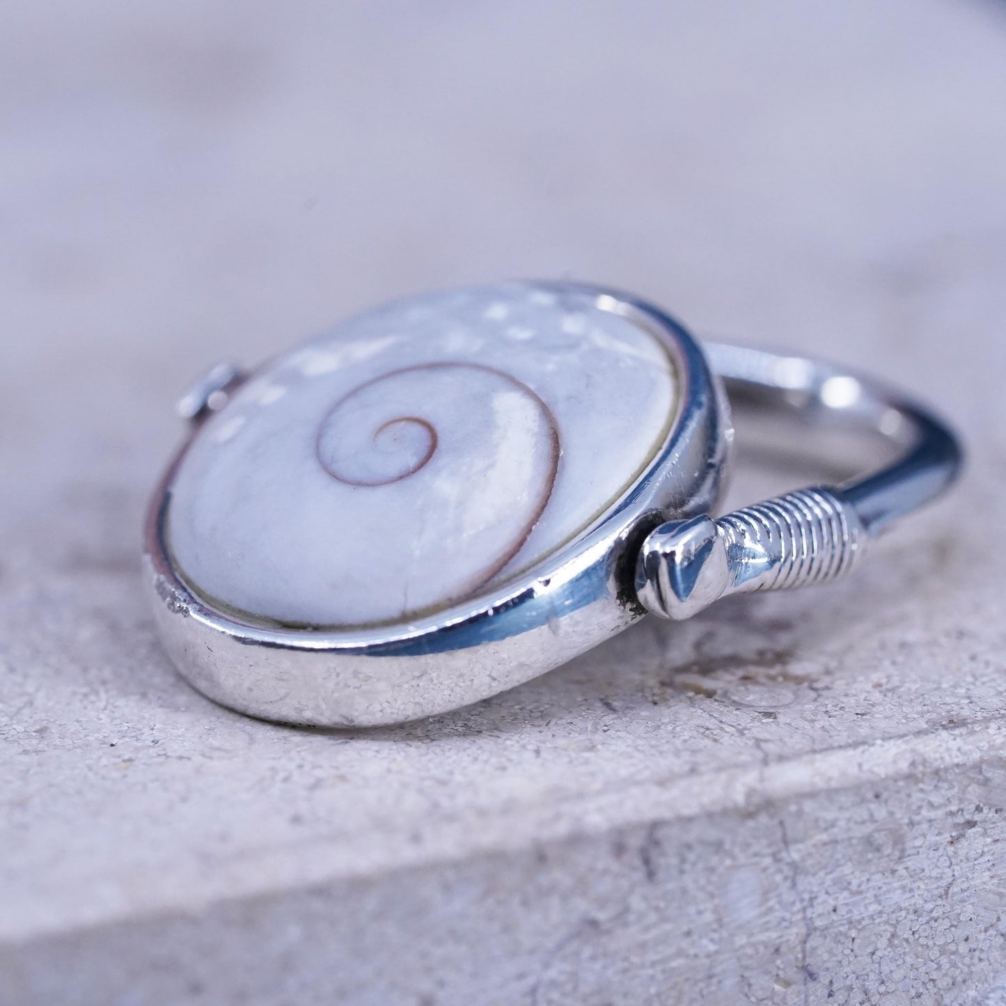 Size 7.25, Sterling Silver Shiva eye Ring, 925 spinner ring with fossil shell