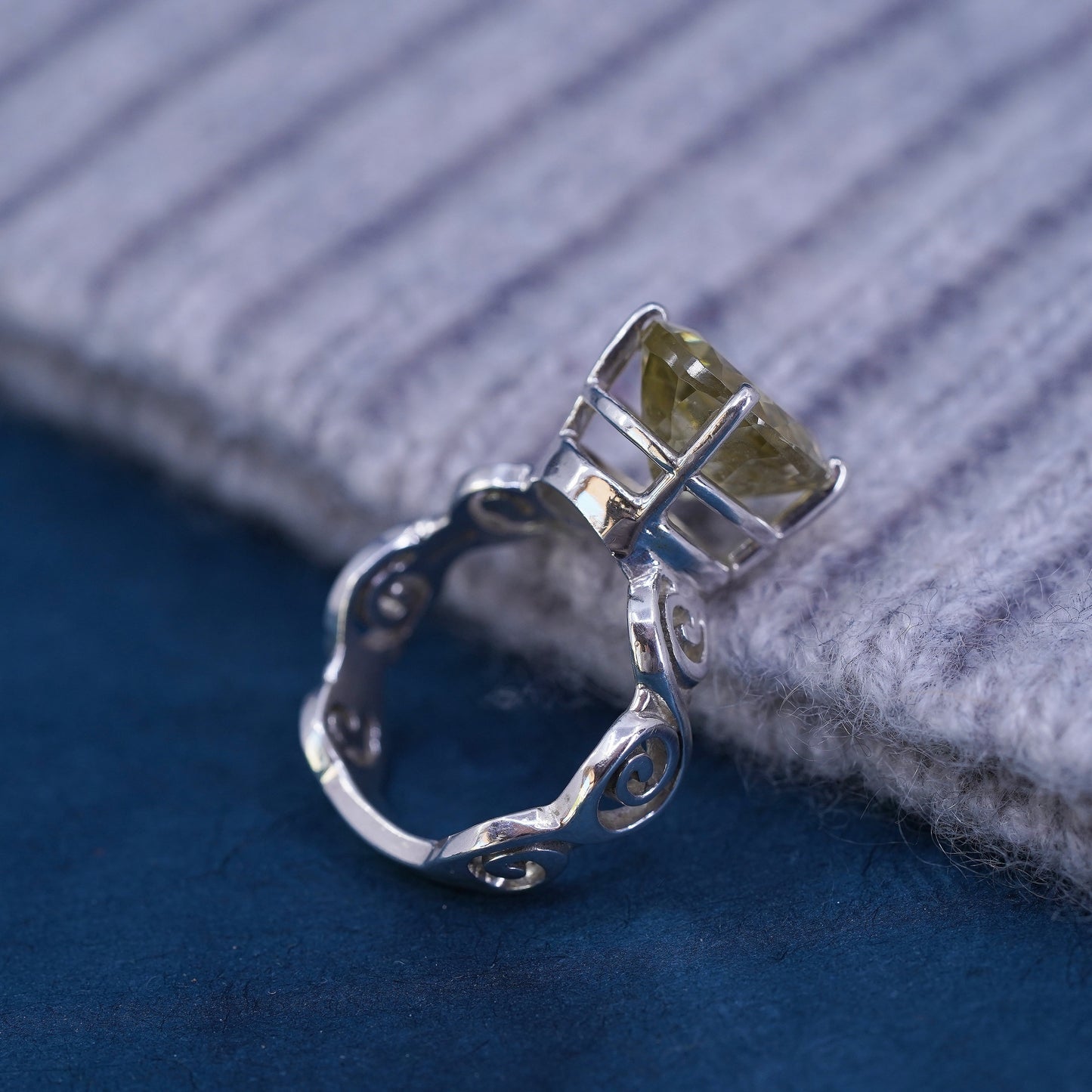 Size 6.5, vintage Sterling 925 silver handmade ring with oval citrine