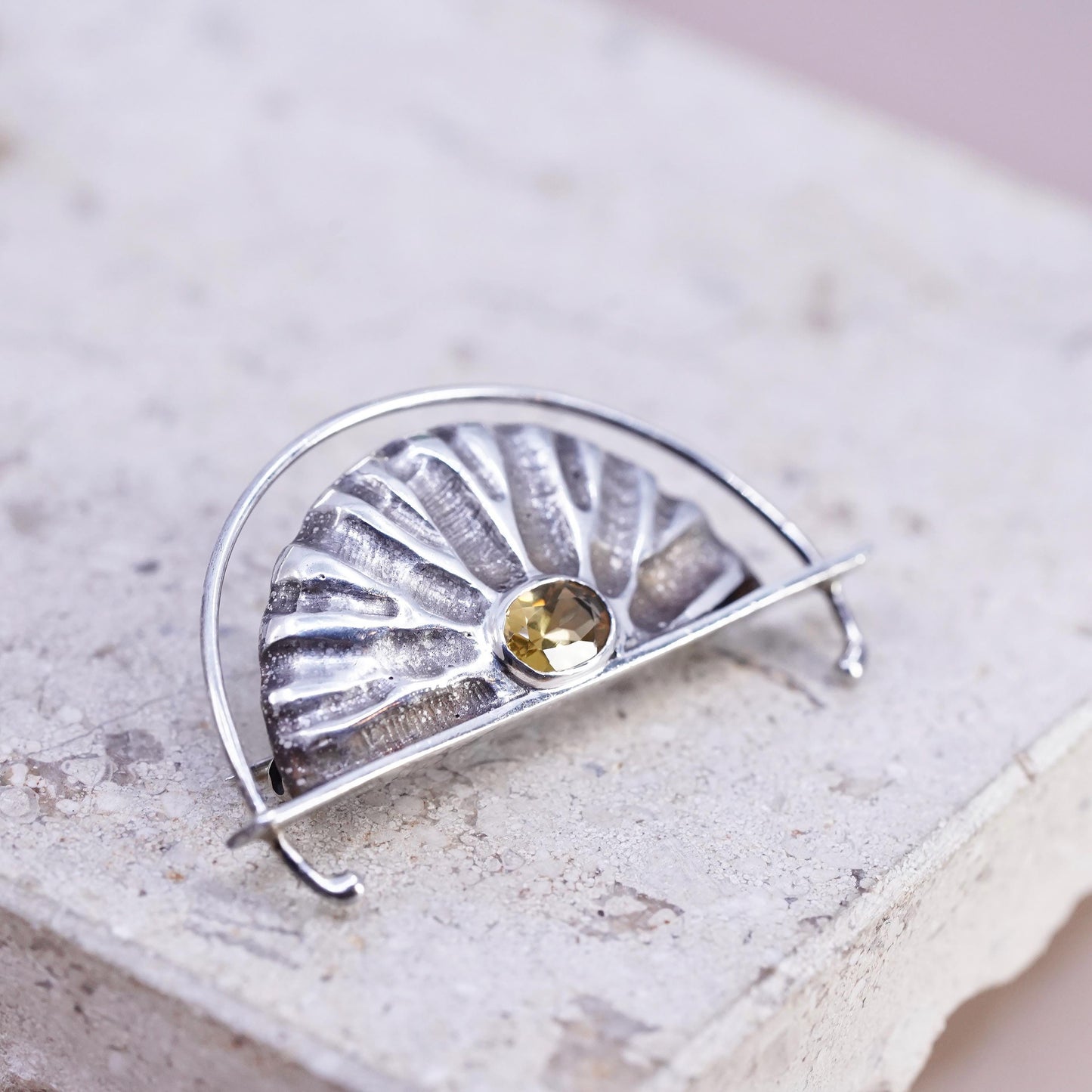 VTG modernist designer Sterling silver handmade brooch, 925 wrinkly citrine pin