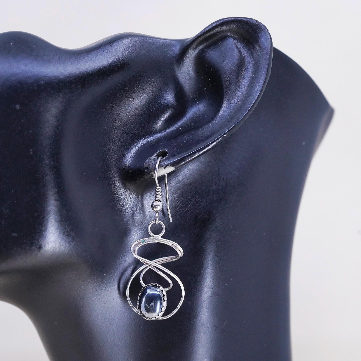 VTG Southwestern Sterling silver earrings, twisted 925 wired dangles hematite