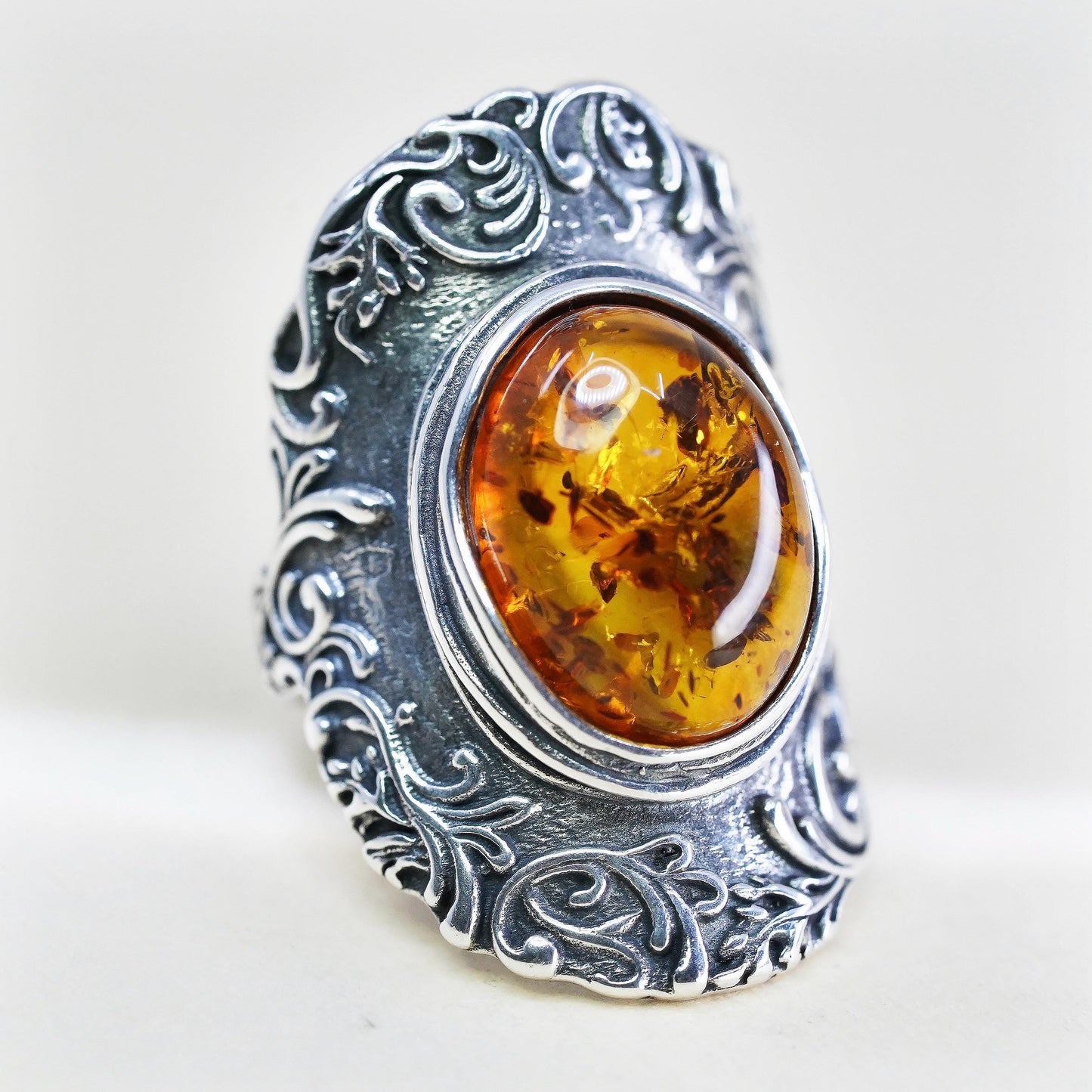 Size 7.25, Israel PZ Israel Sterling Silver Oval Amber Ring, Leaf Vine Band