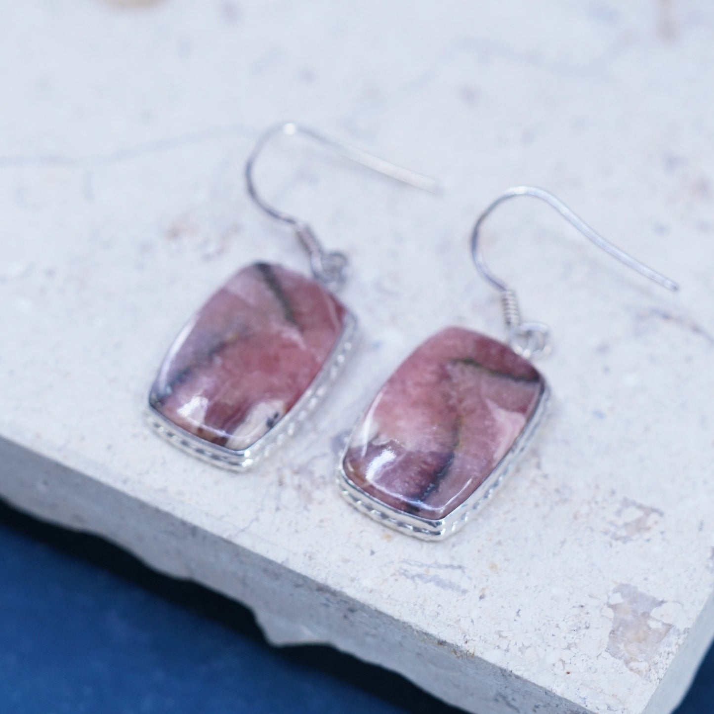 Vintage sterling 925 silver handmade earrings with rectangular agate cable