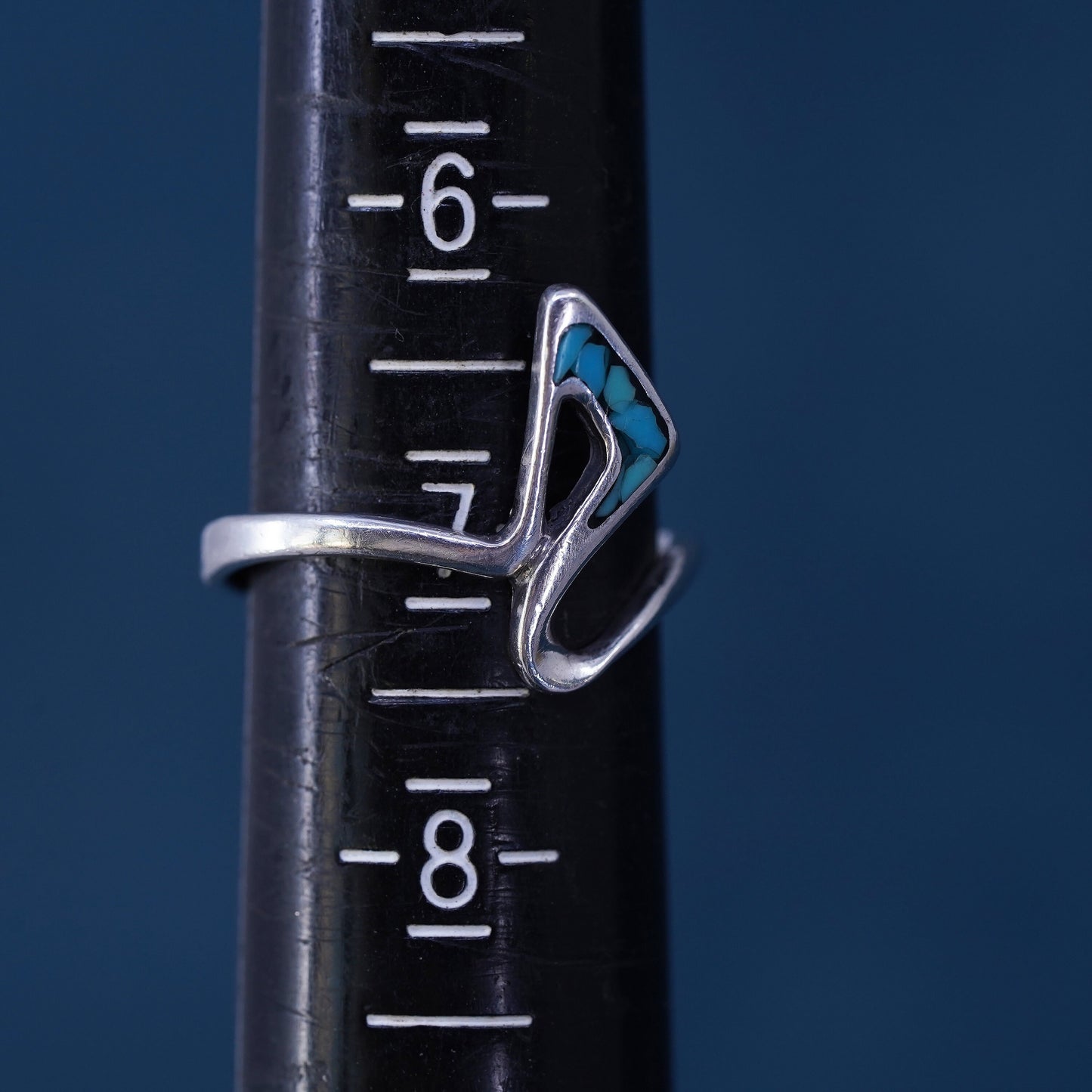 Size 7, Native American sterling silver handmade ring, 925 wavy band turquoise