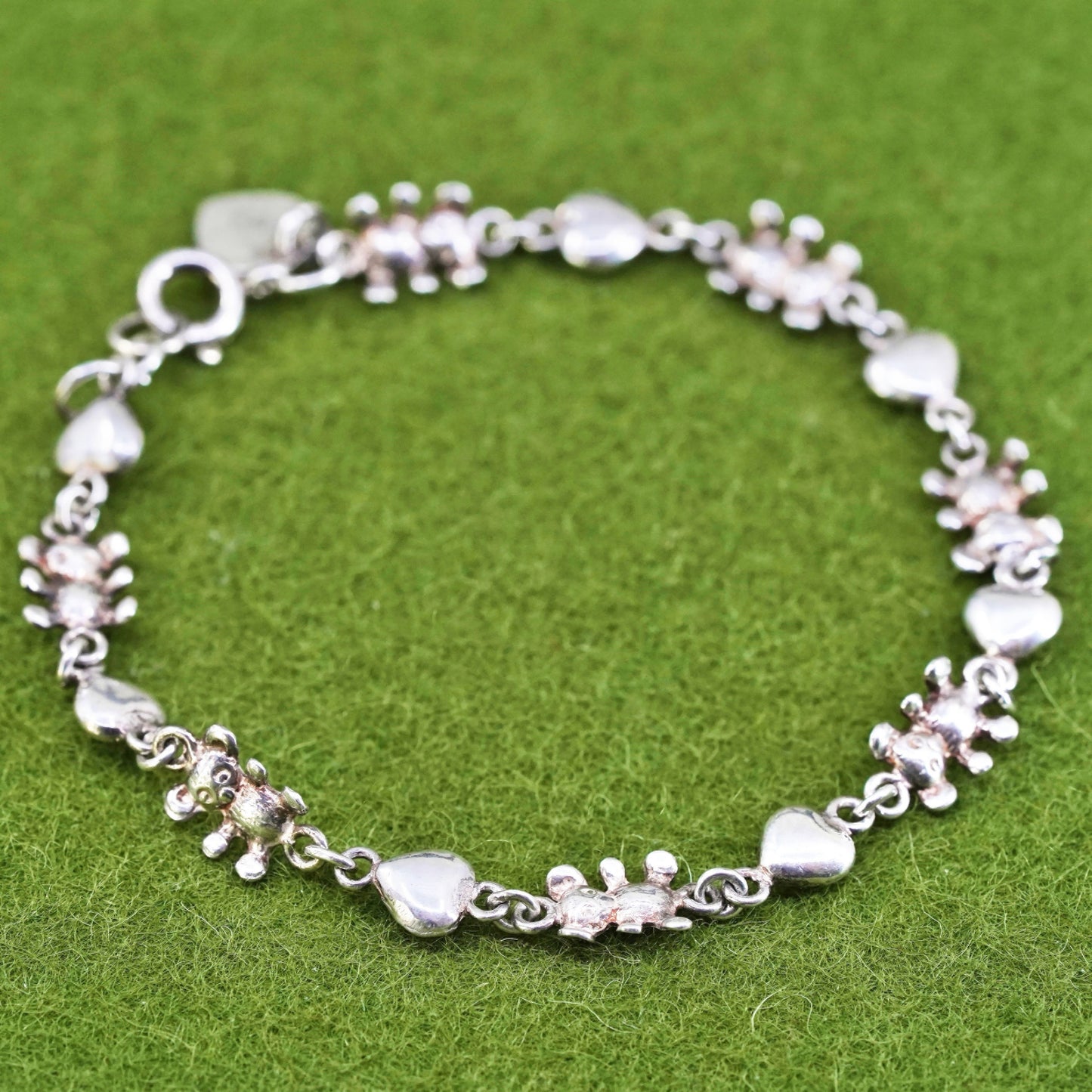 7", VTG sterling 925 silver figaro bracelet with heart and teddy bear charms