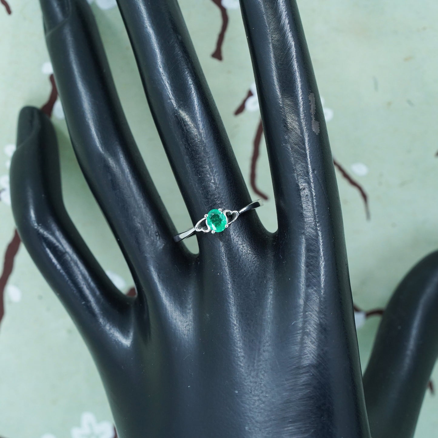 Size 8, vintage Sterling silver handmade ring, 925 stackable band with emerald