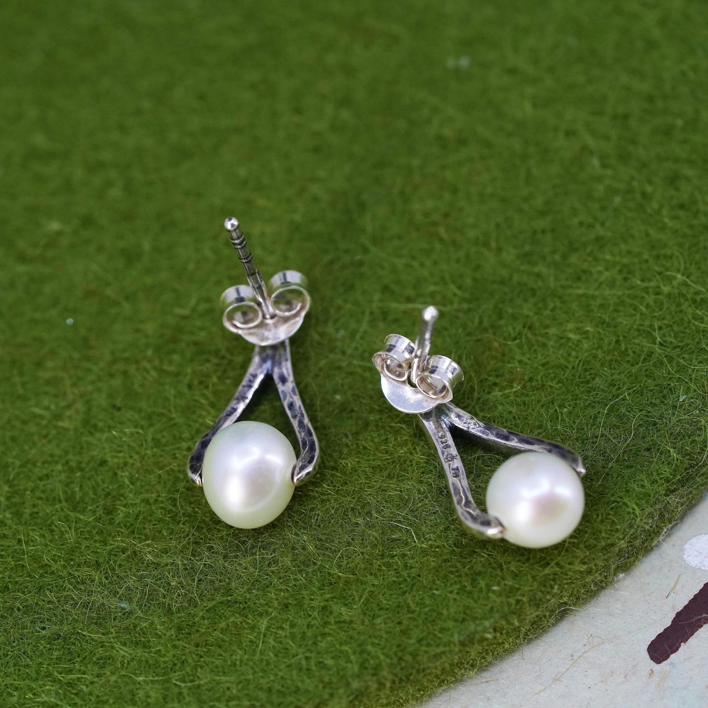 Vintage sterling silver earrings, 925 studs with pearl