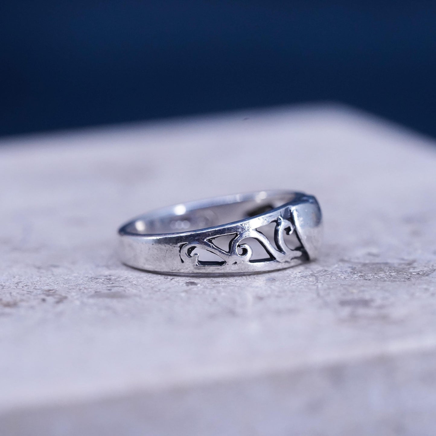 Size 5, vintage sterling silver handmade ring, 925 heart band