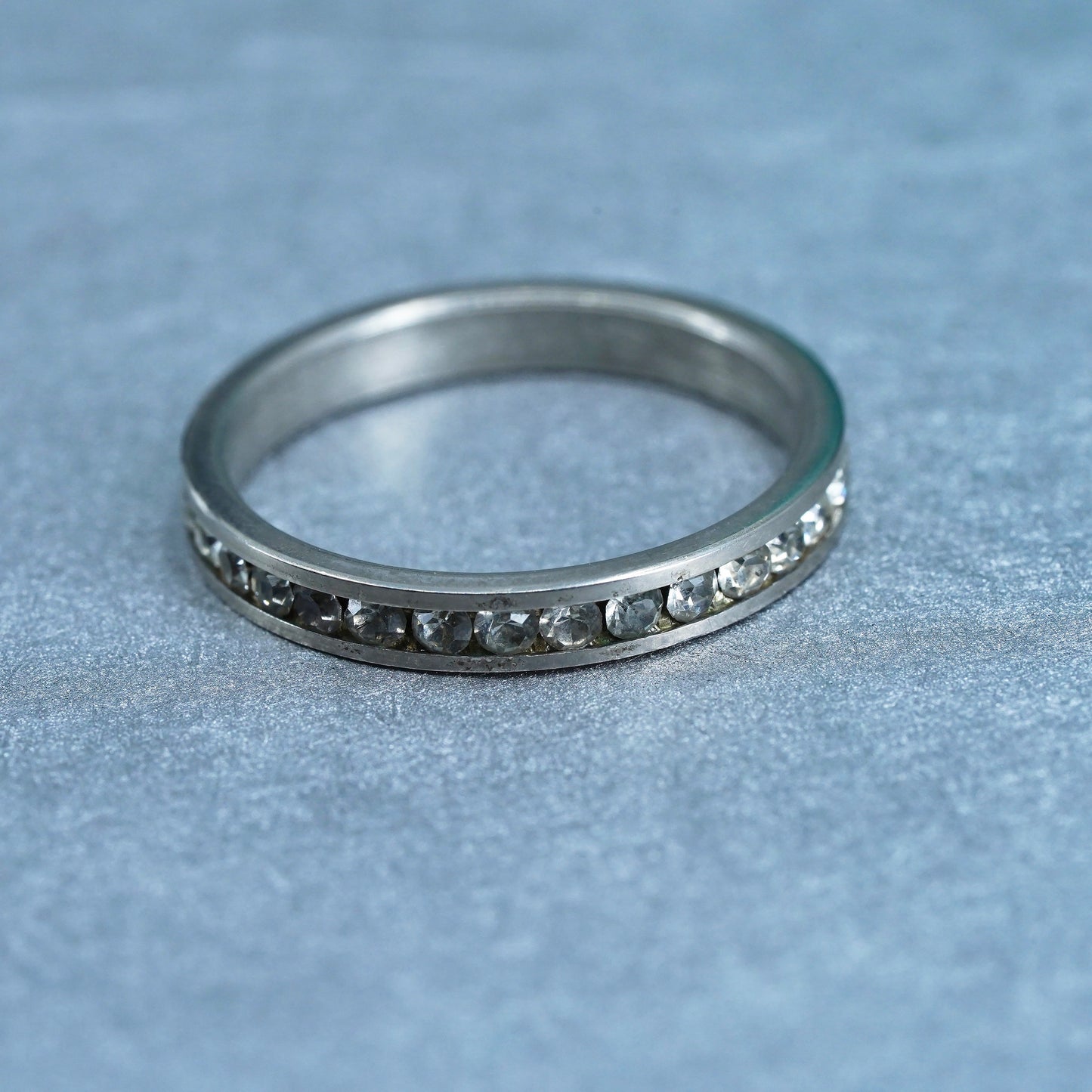 Size 8, vintage southwestern Sterling 925 silver wedding ring, Cz band