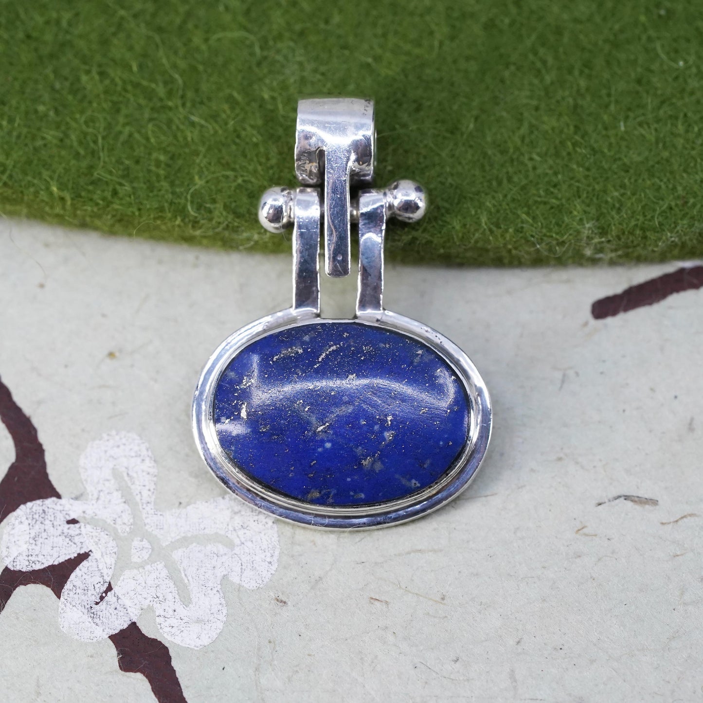 Vintage Sterling 950 silver handmade pendant with blue lapis lazuli