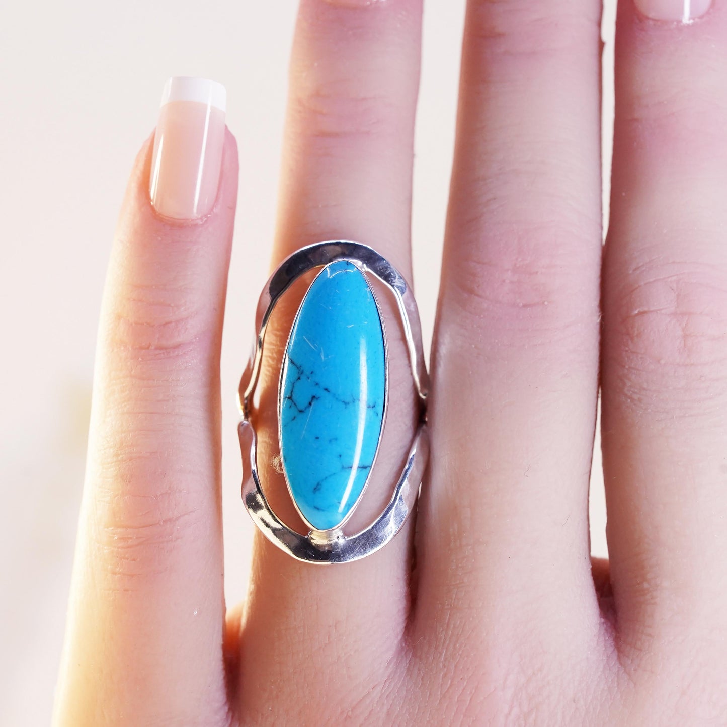 Size 5, Vintage sterling silver ring, 925 statement band with oval turquoise