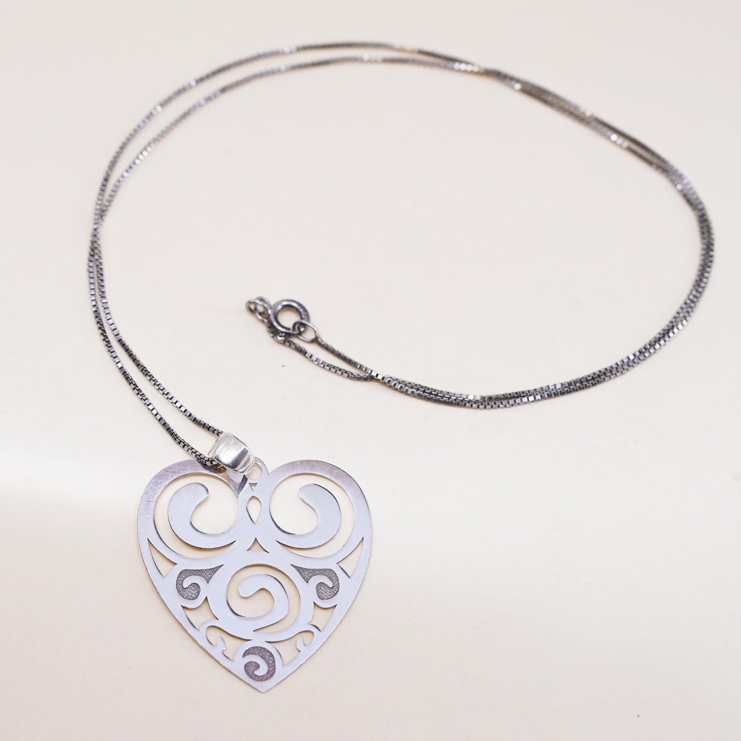 18",, Vintage Sterling 925 silver box chain necklace w/ filigree heart pendant