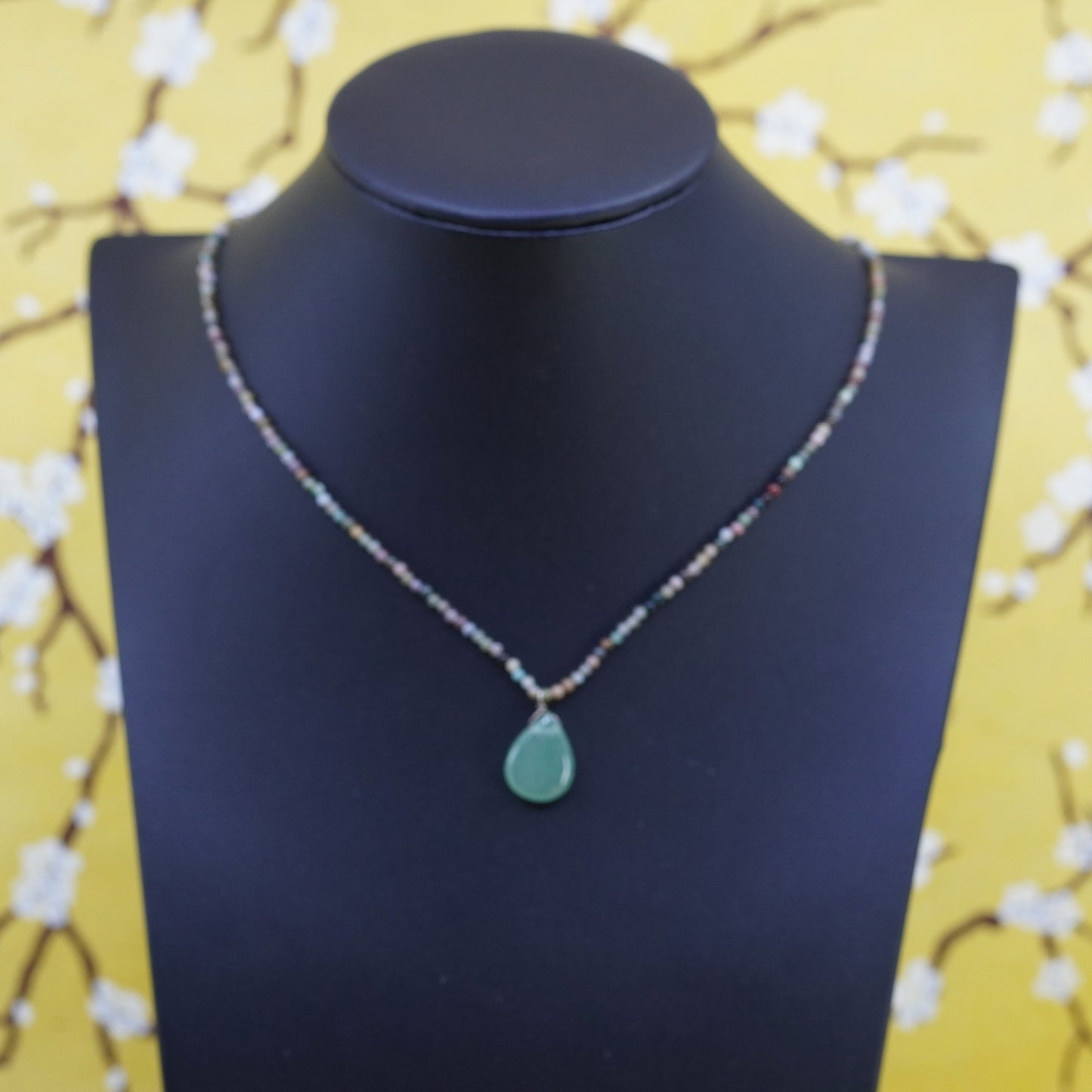 18+2”, Sterling silver 925 handmade necklace, beads chain teardrop jade pendant