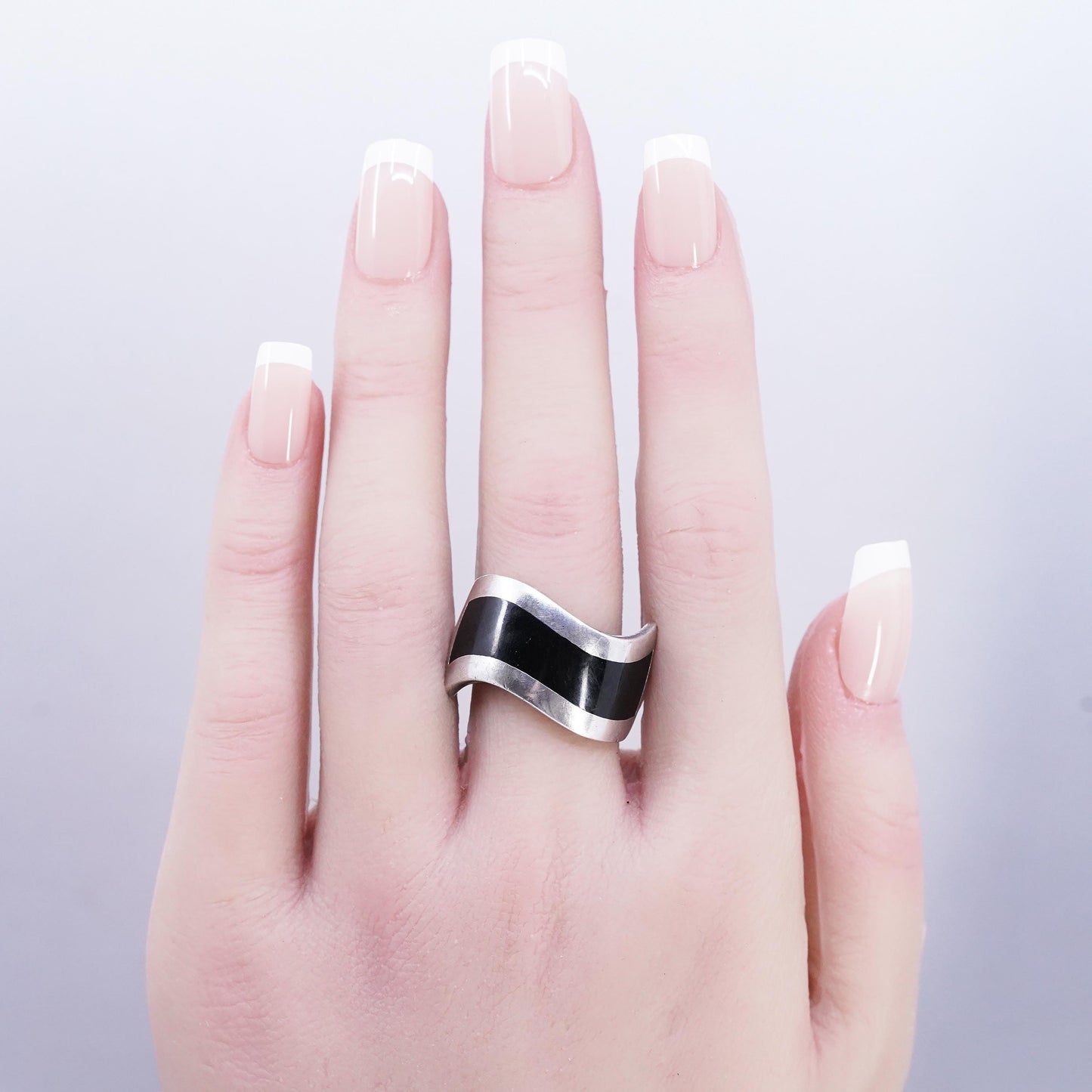 Size 9.5, vintage Sterling 925 silver handmade black enamel inlay wavy ring
