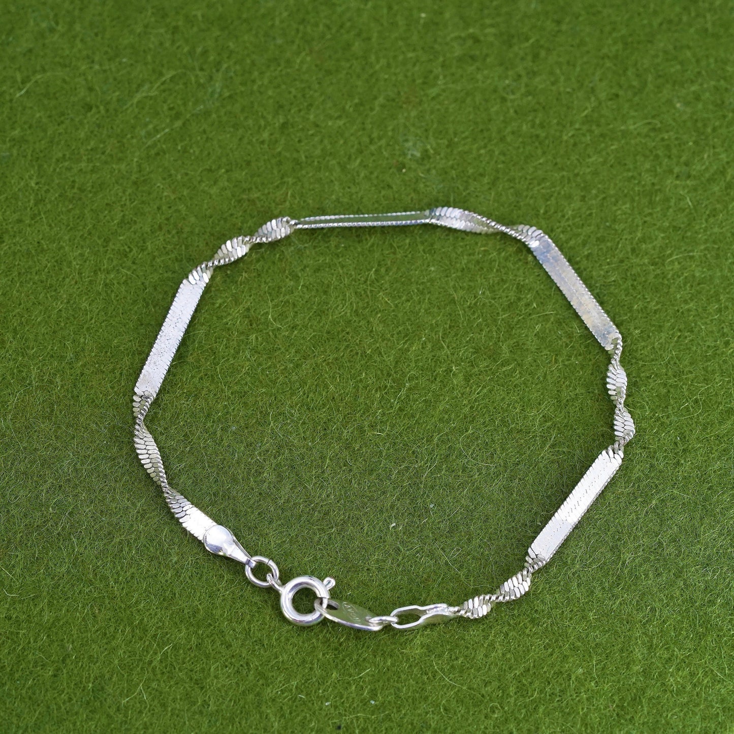 7" 3mm, Vintage sterling silver bracelet, twisted herringbone link bracelet