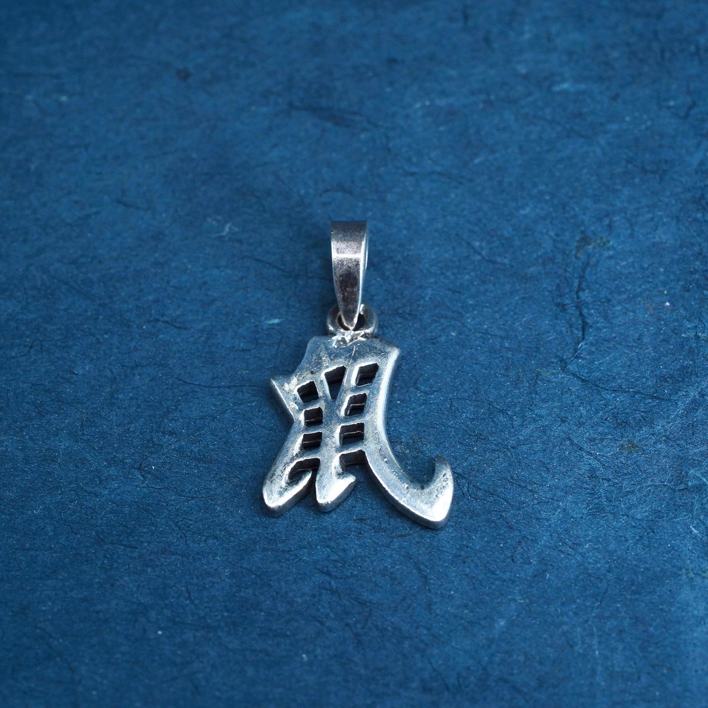 Vintage Sterling 925 silver charm pendant with Chinese character “rat”