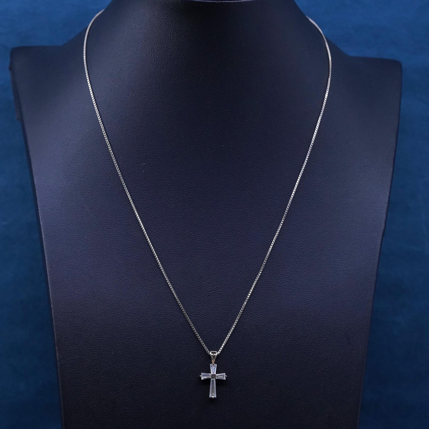 18”, Vintage vermeil gold over Sterling 925 silver box necklace with cz cross