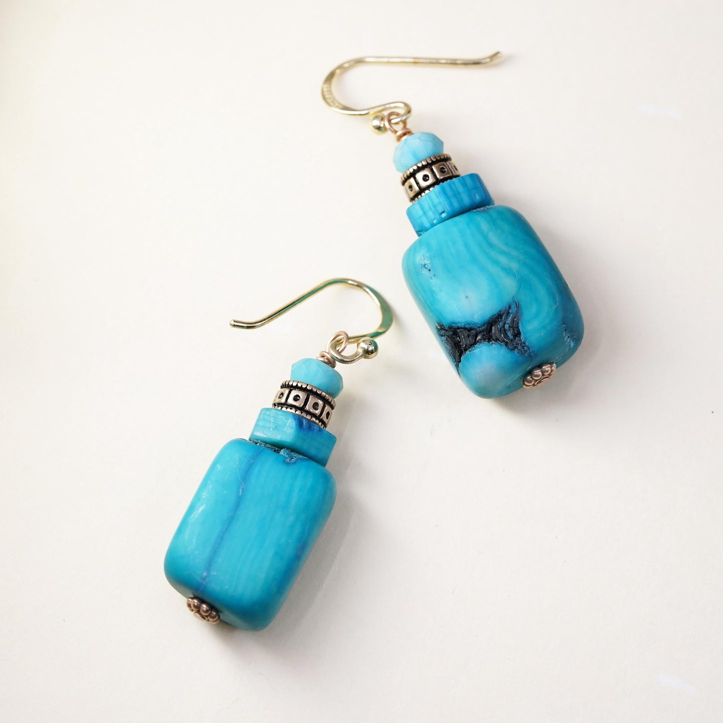 Vintage sterling 925 silver handmade earrings with turquoise nugget
