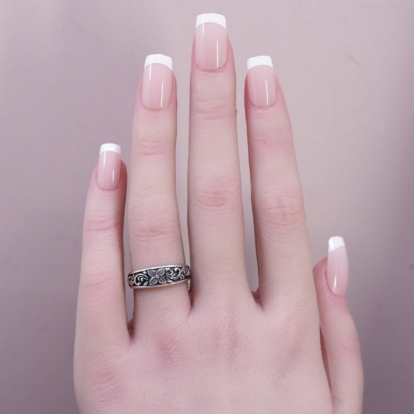 Size 7, VTG Sterling silver handmade ring, floral textured 925 stackable band